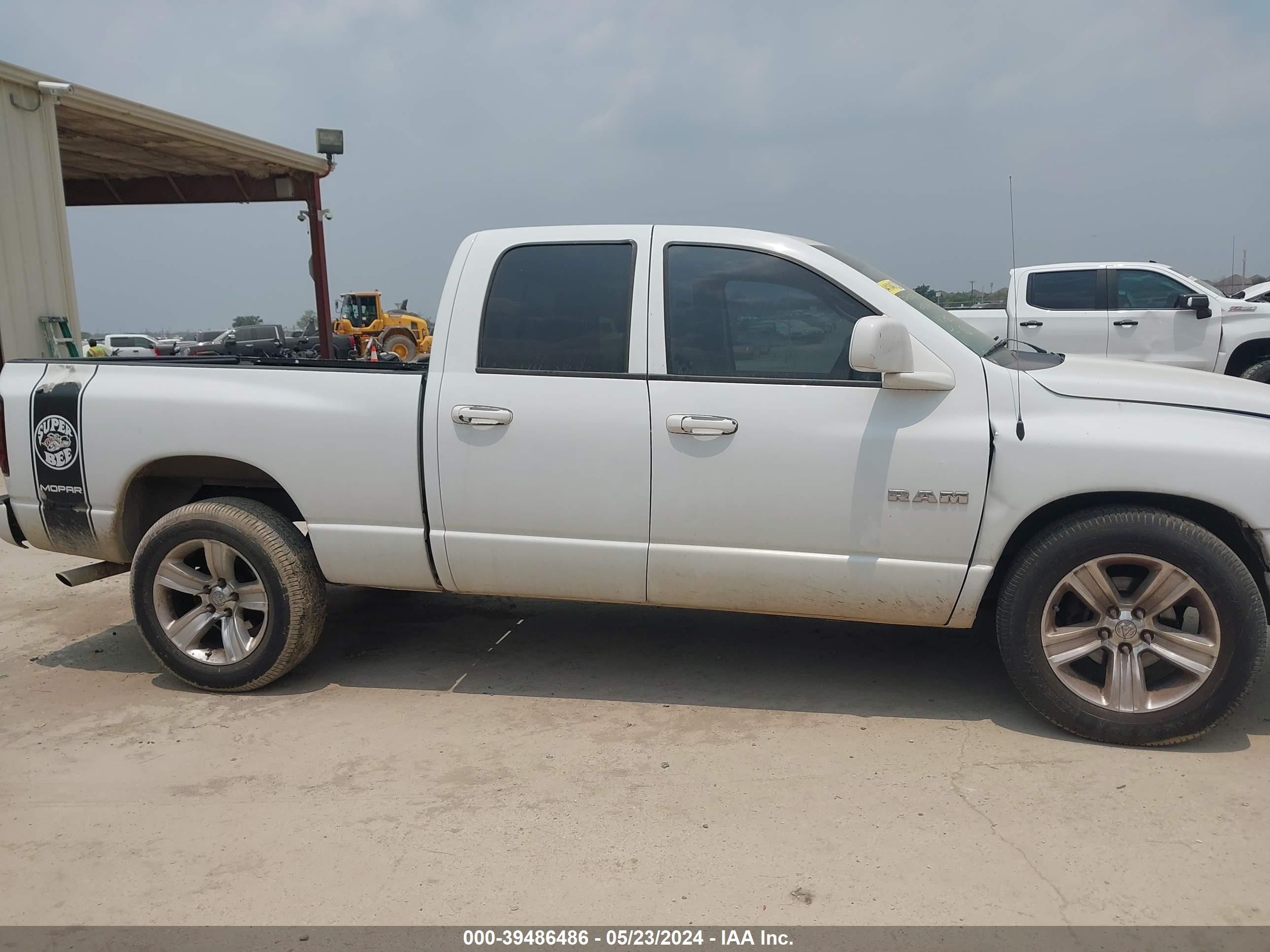 Photo 11 VIN: 1D7HA18N58S608270 - DODGE RAM 