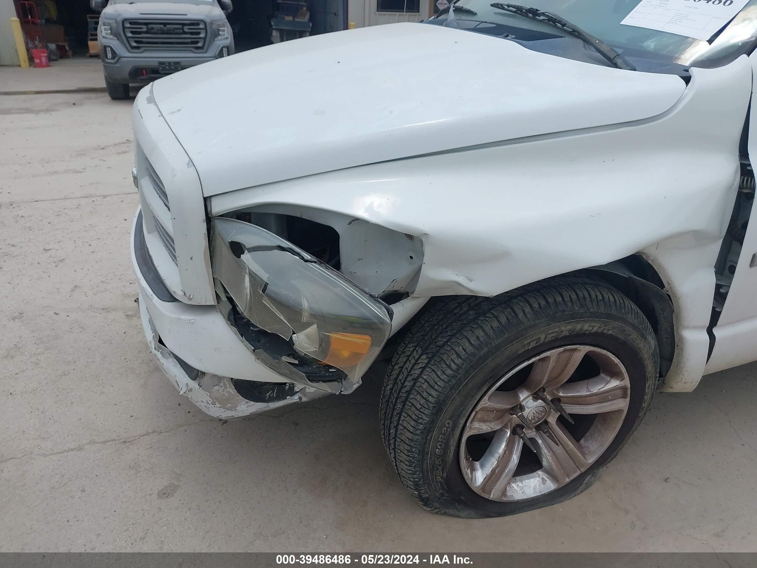 Photo 5 VIN: 1D7HA18N58S608270 - DODGE RAM 