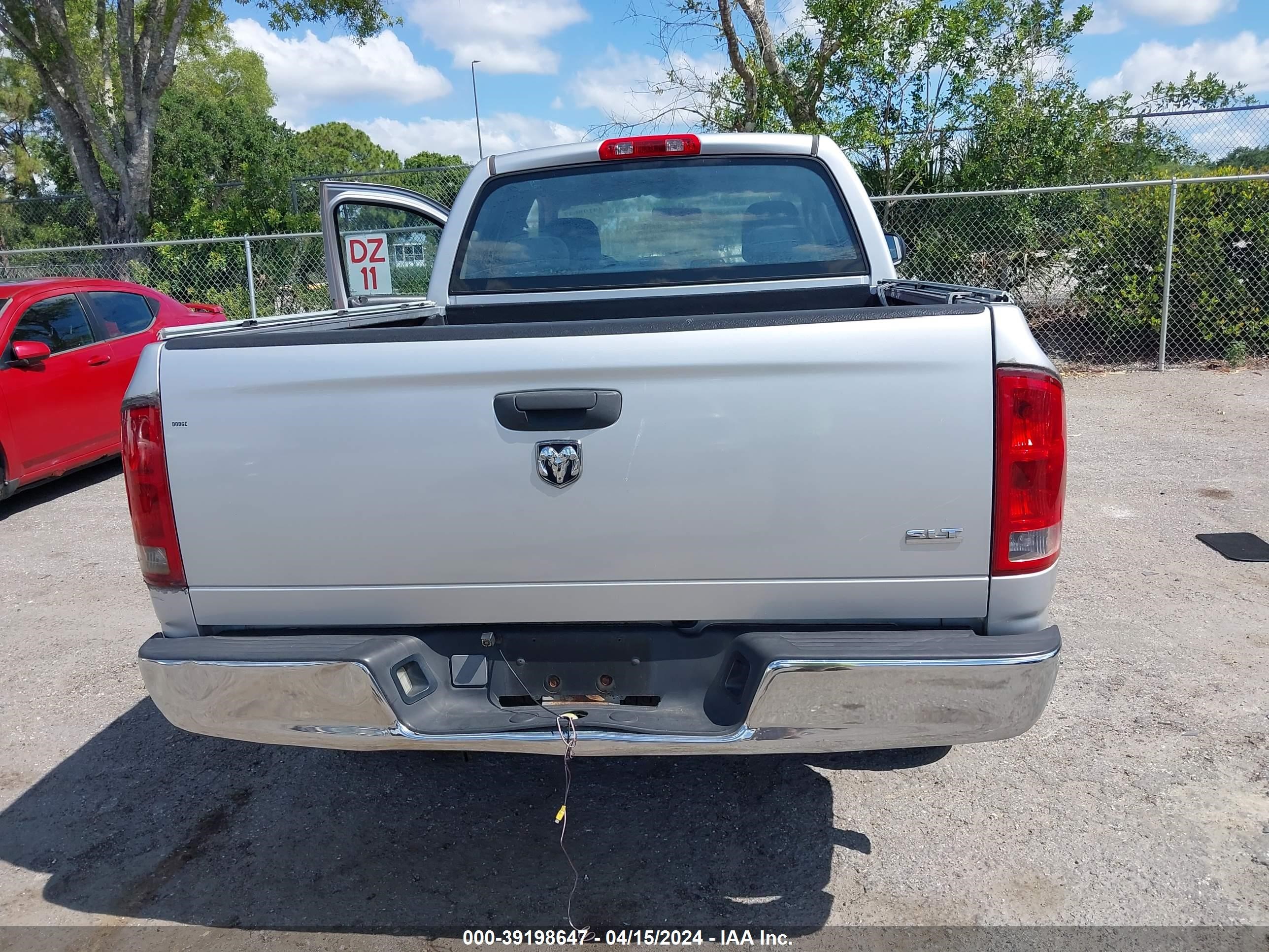 Photo 15 VIN: 1D7HA18N65S354550 - DODGE RAM 