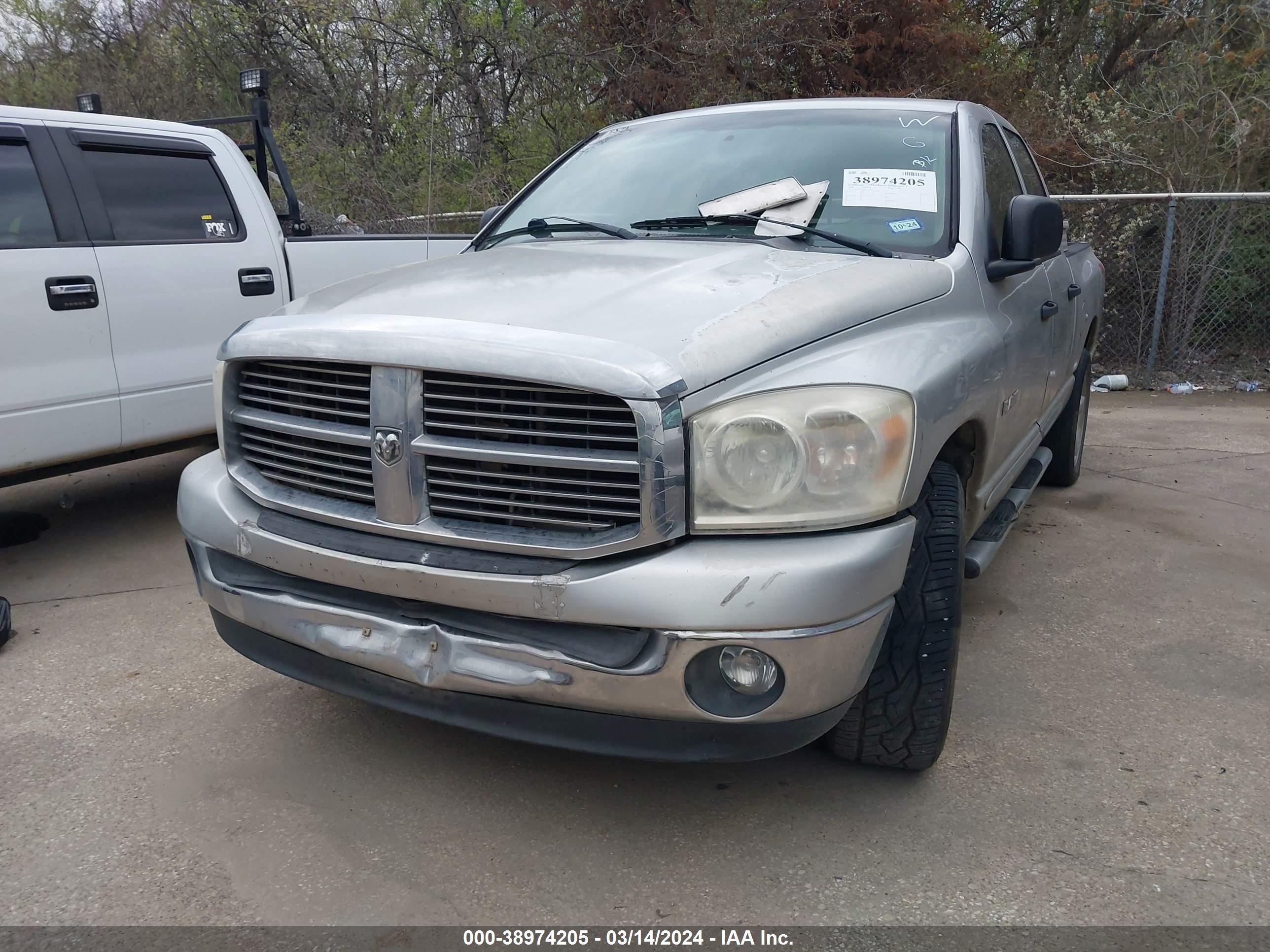 Photo 9 VIN: 1D7HA18N68J153368 - DODGE RAM 