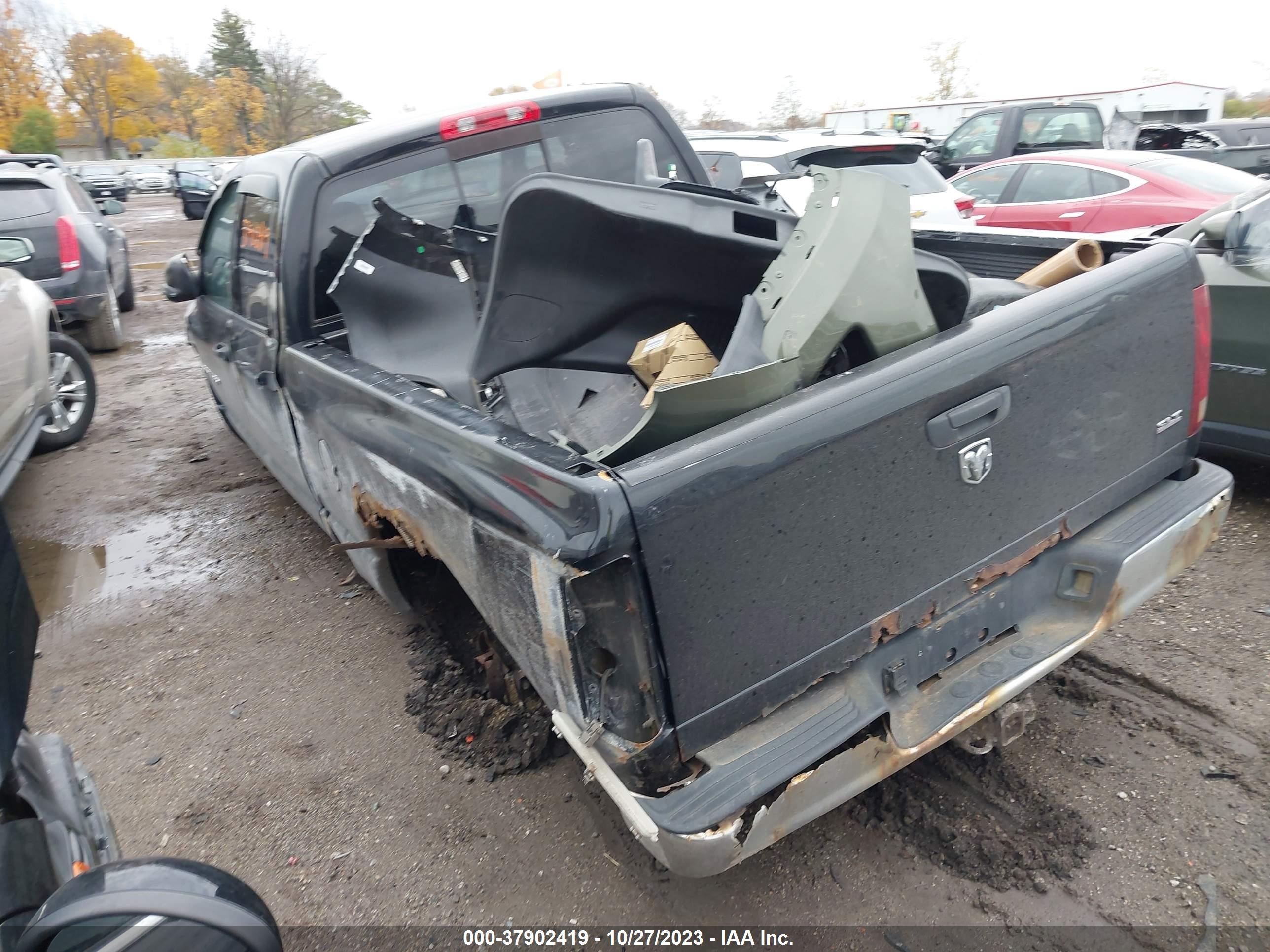 Photo 2 VIN: 1D7HA18N85J507032 - DODGE RAM 