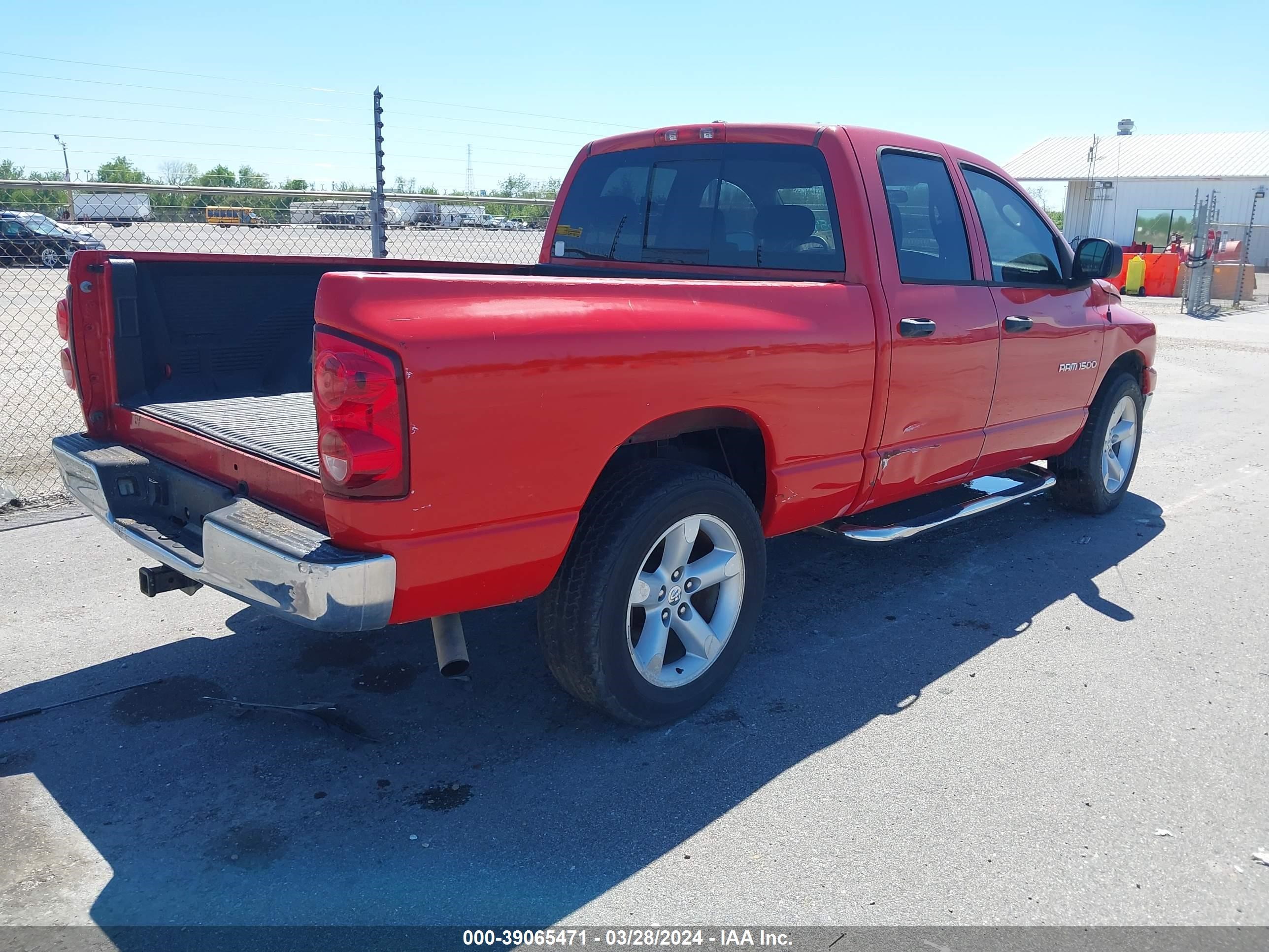 Photo 3 VIN: 1D7HA18N87S266215 - DODGE RAM 