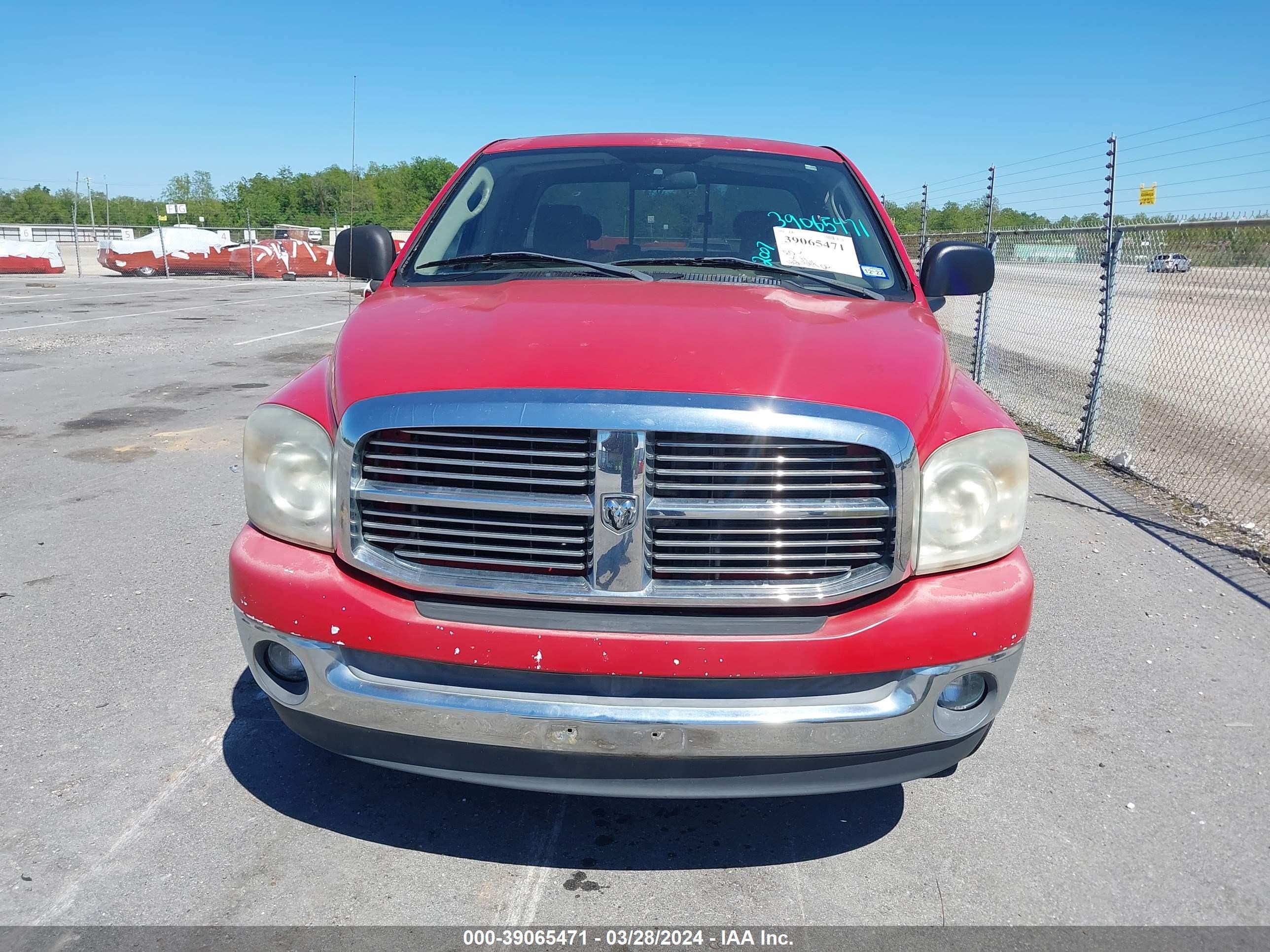 Photo 5 VIN: 1D7HA18N87S266215 - DODGE RAM 