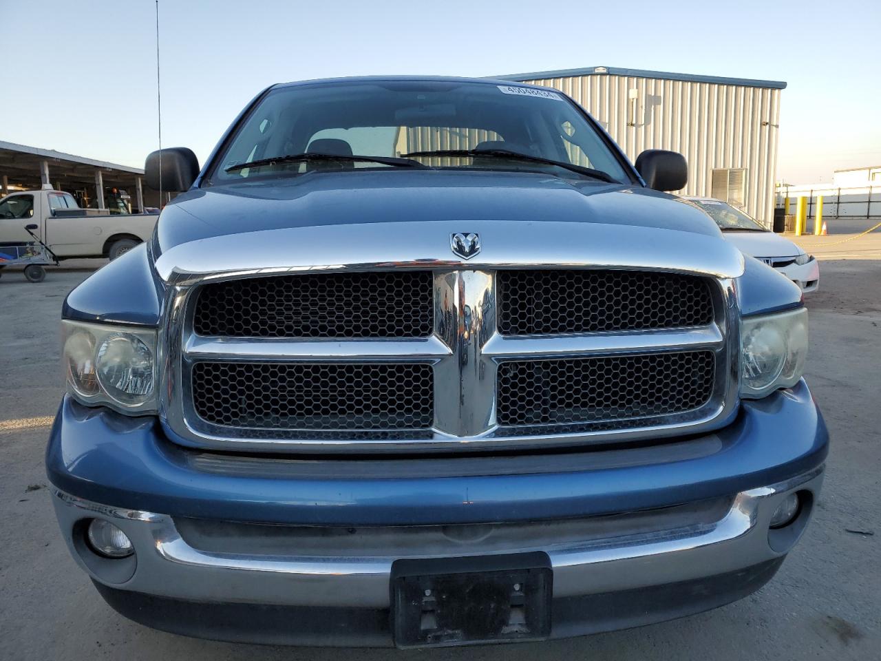 Photo 4 VIN: 1D7HA18NX3J564622 - DODGE RAM 