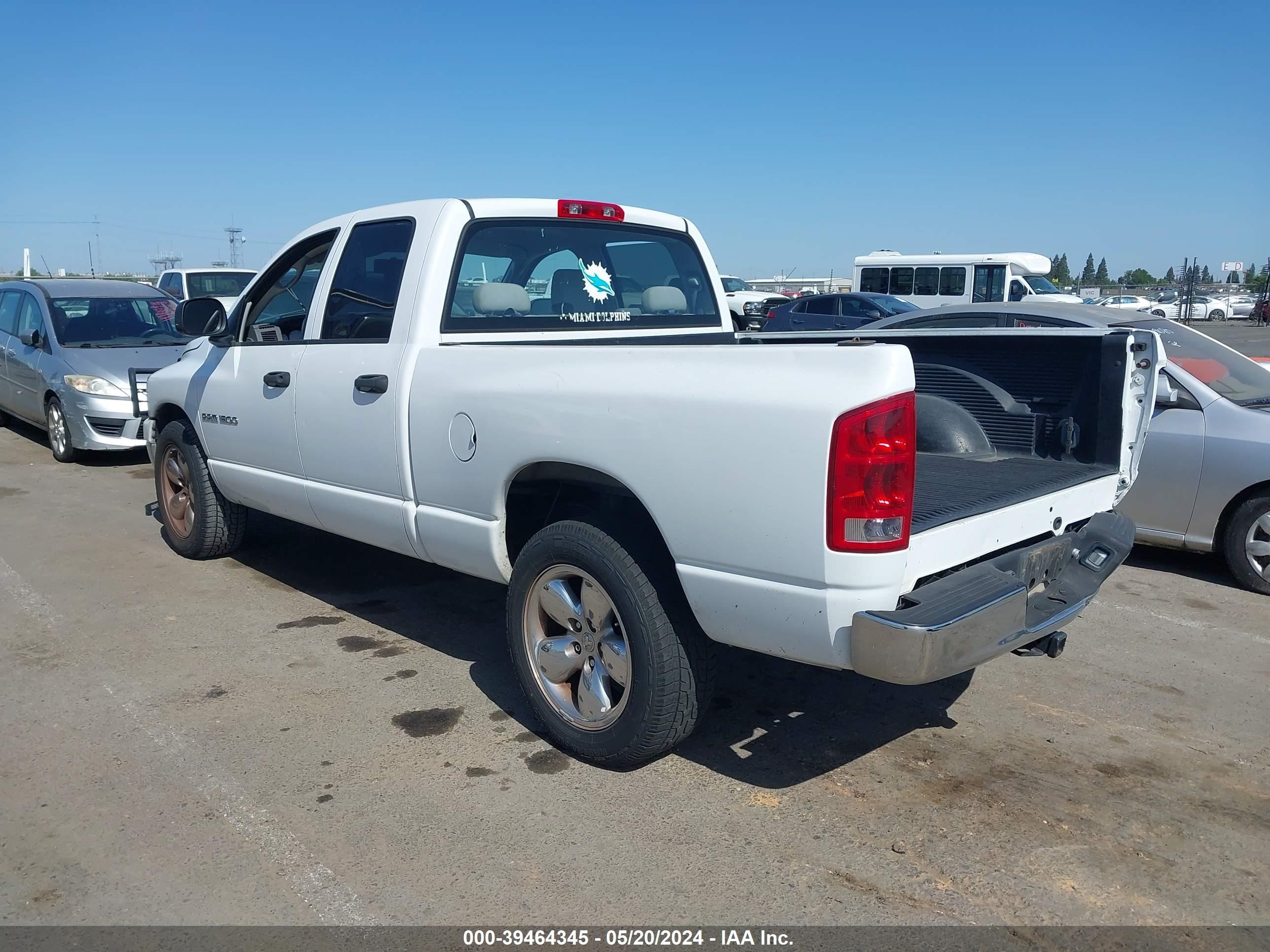 Photo 2 VIN: 1D7HA18NX6S710015 - DODGE RAM 