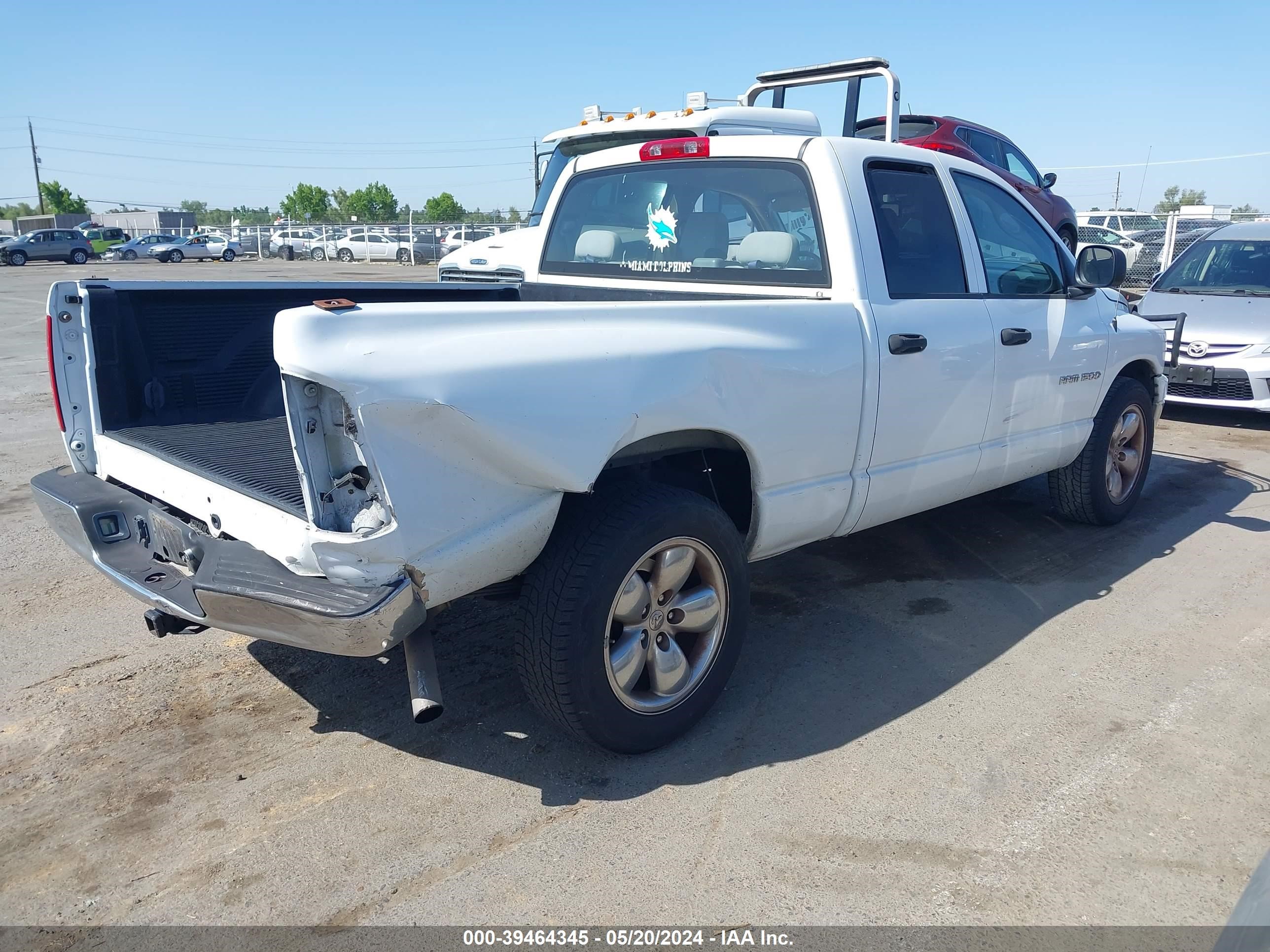 Photo 3 VIN: 1D7HA18NX6S710015 - DODGE RAM 