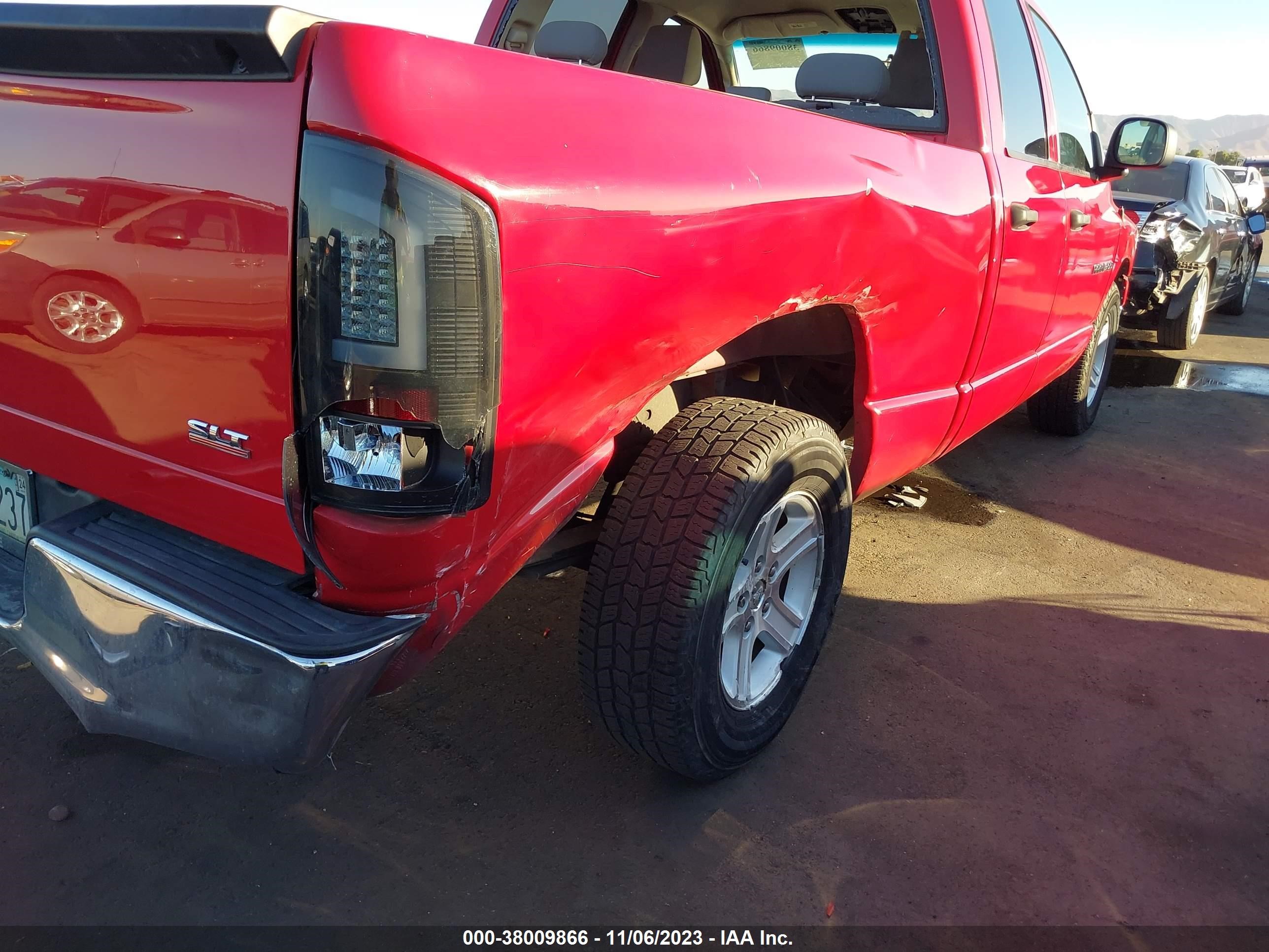 Photo 5 VIN: 1D7HA18NX7S142172 - DODGE RAM 