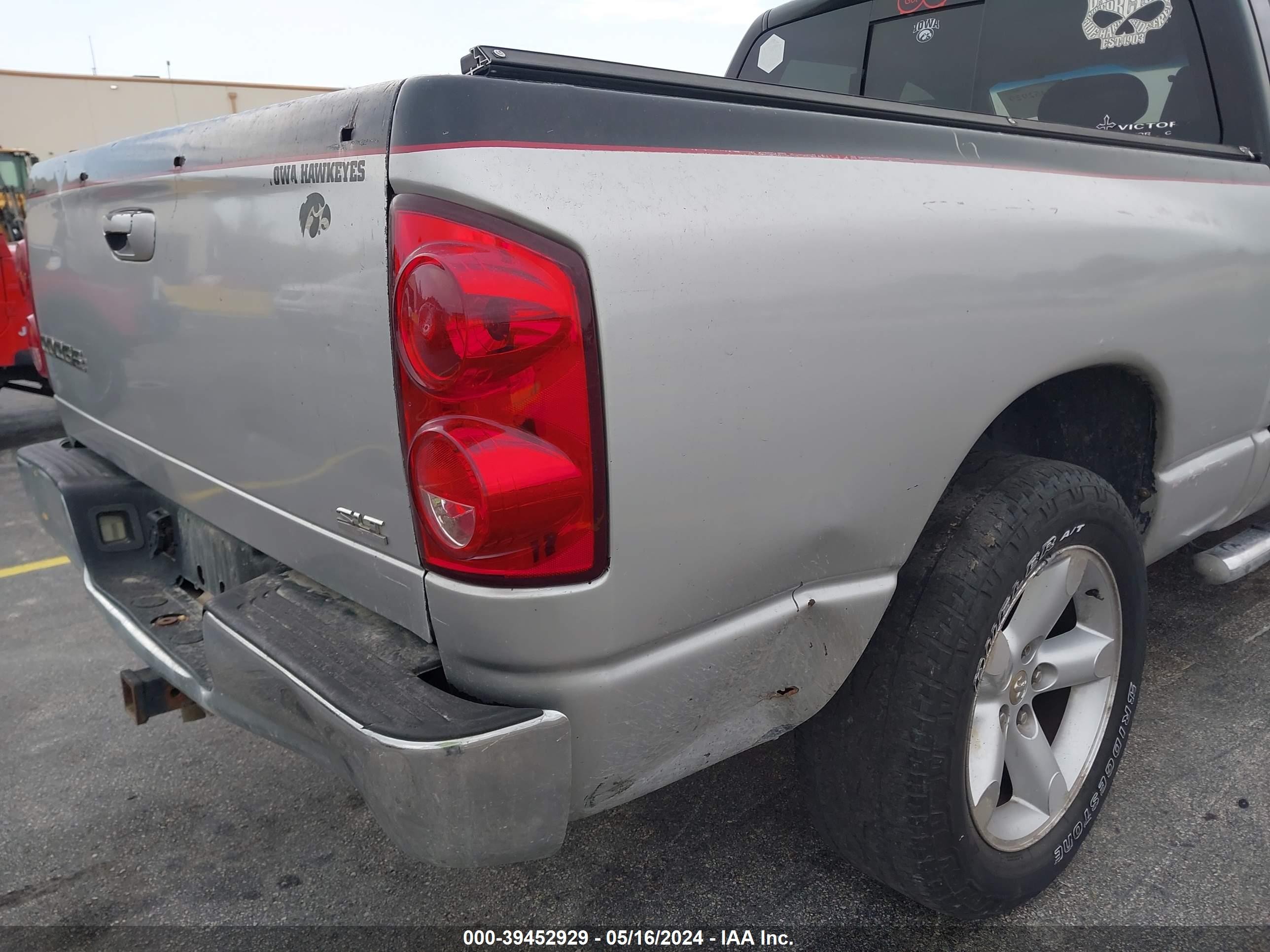 Photo 5 VIN: 1D7HA18P27J618308 - DODGE RAM 