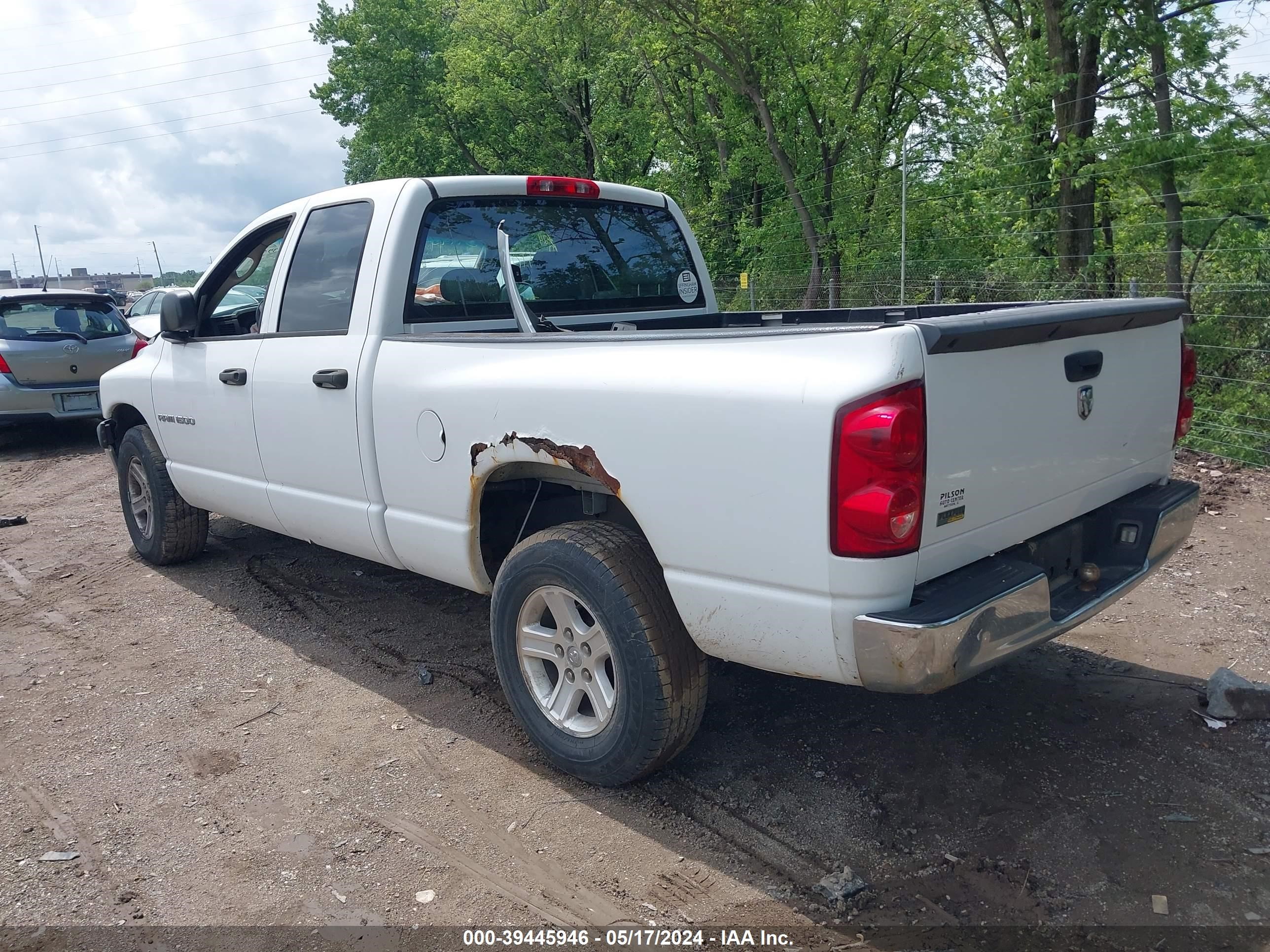 Photo 2 VIN: 1D7HA18P47J599387 - DODGE RAM 