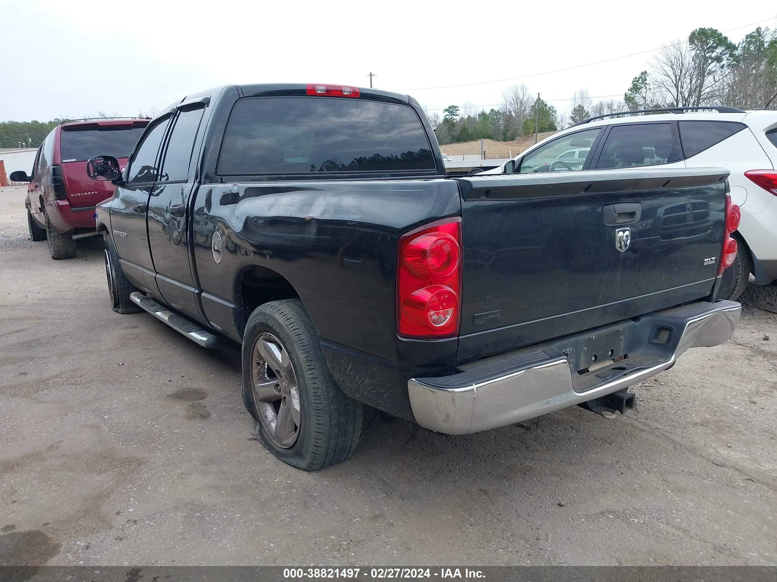 Photo 2 VIN: 1D7HA18P57S183004 - DODGE RAM 