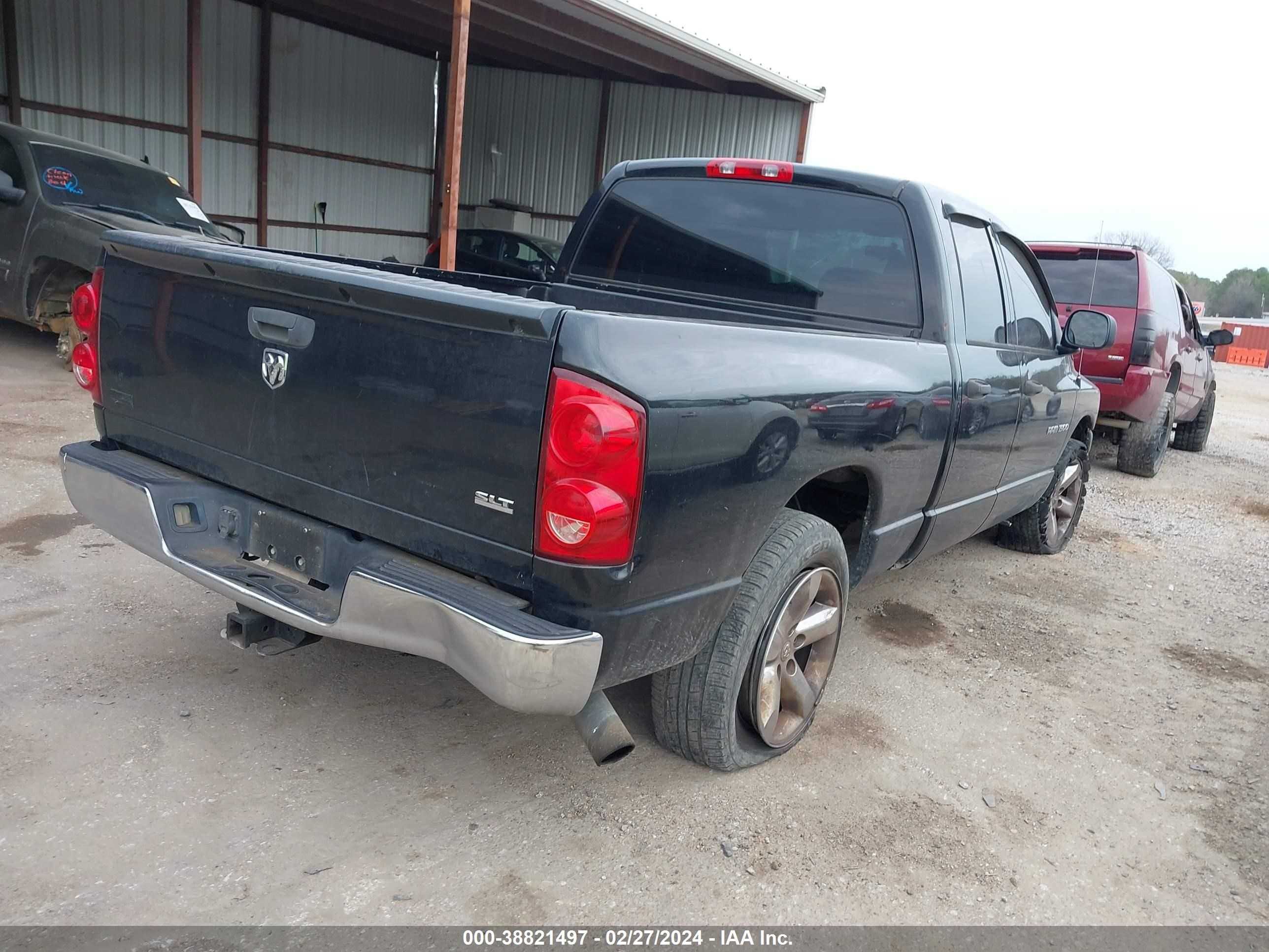 Photo 3 VIN: 1D7HA18P57S183004 - DODGE RAM 