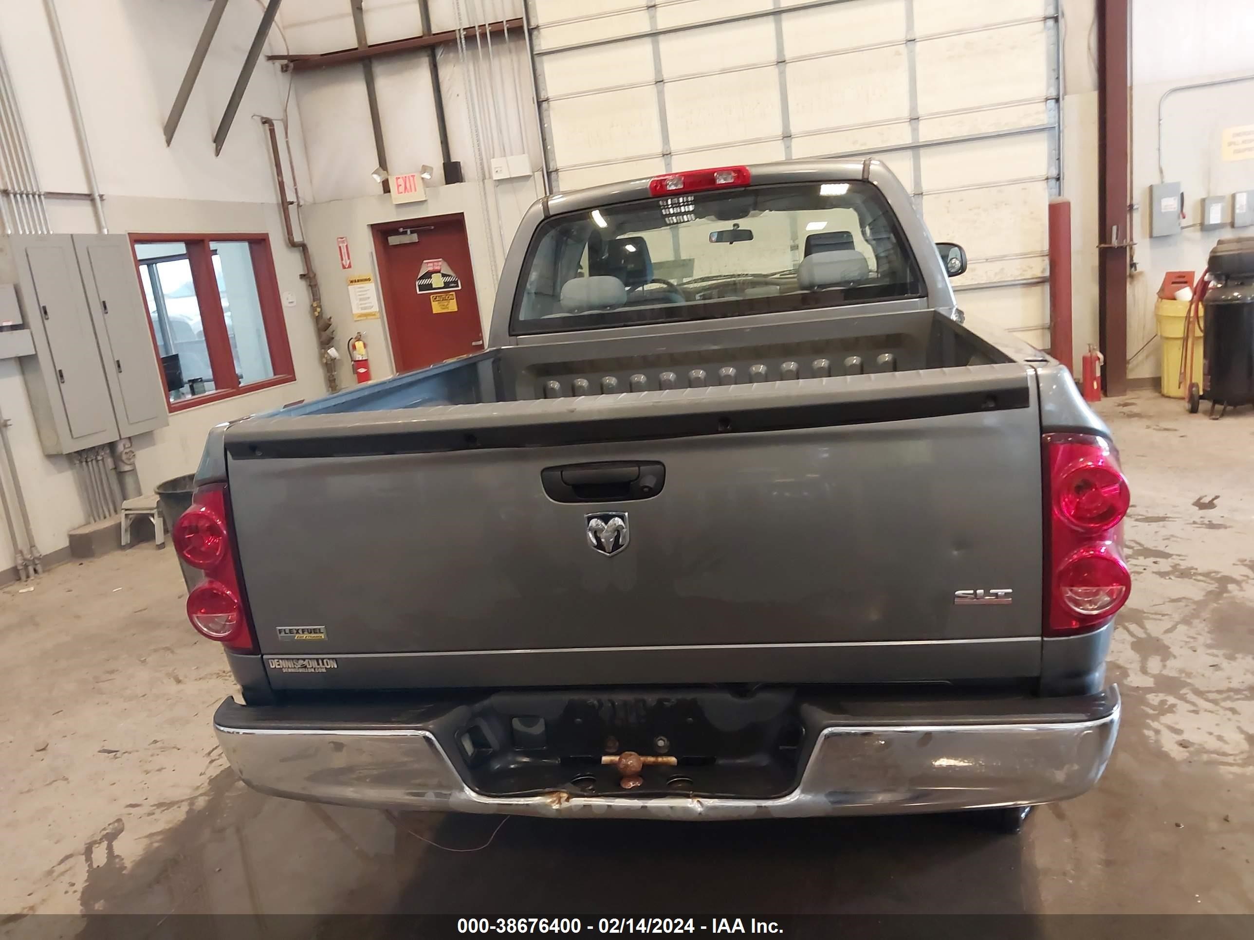 Photo 15 VIN: 1D7HA18P57S273981 - DODGE RAM 