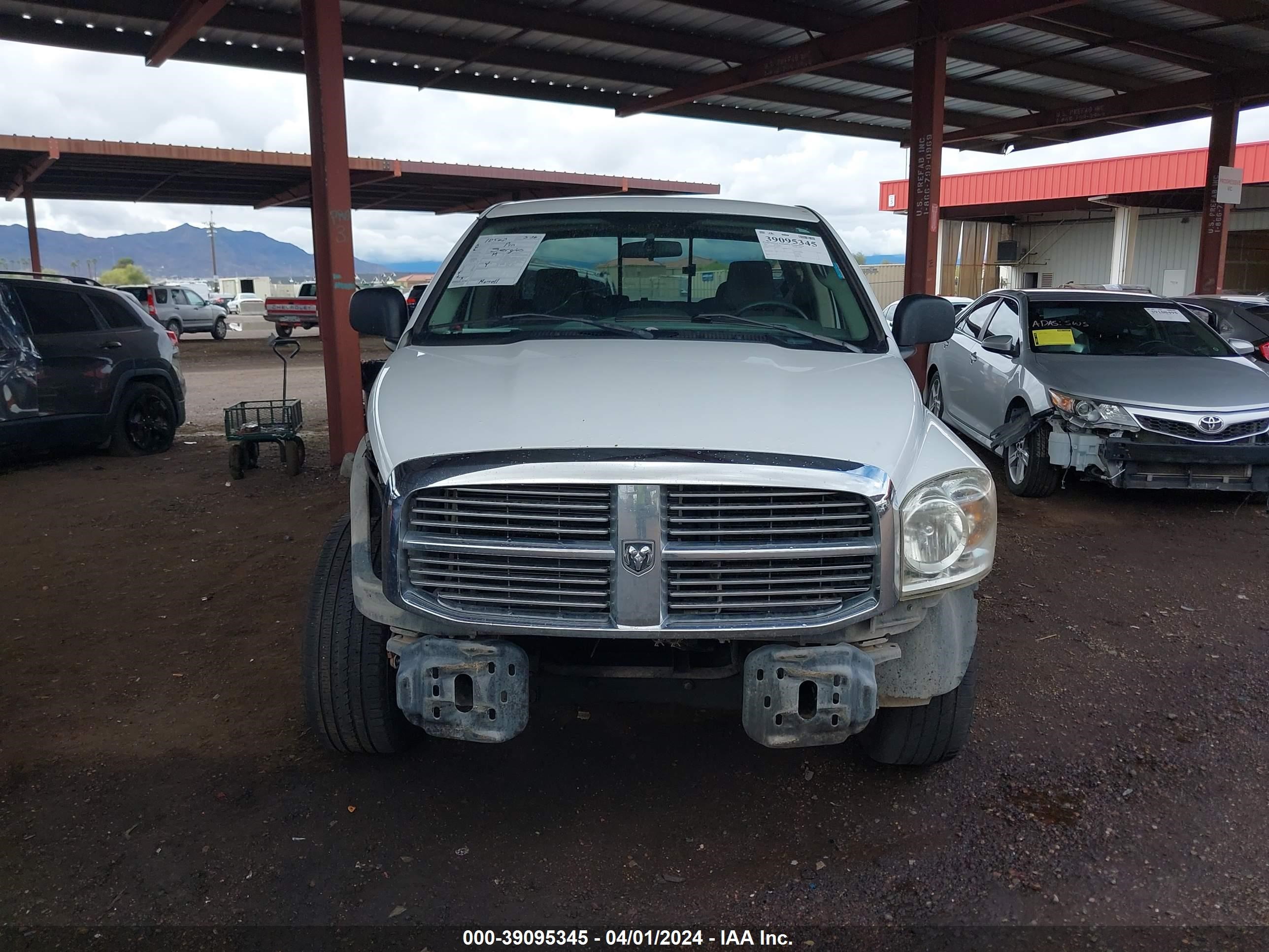 Photo 11 VIN: 1D7HA18P77J501730 - DODGE RAM 