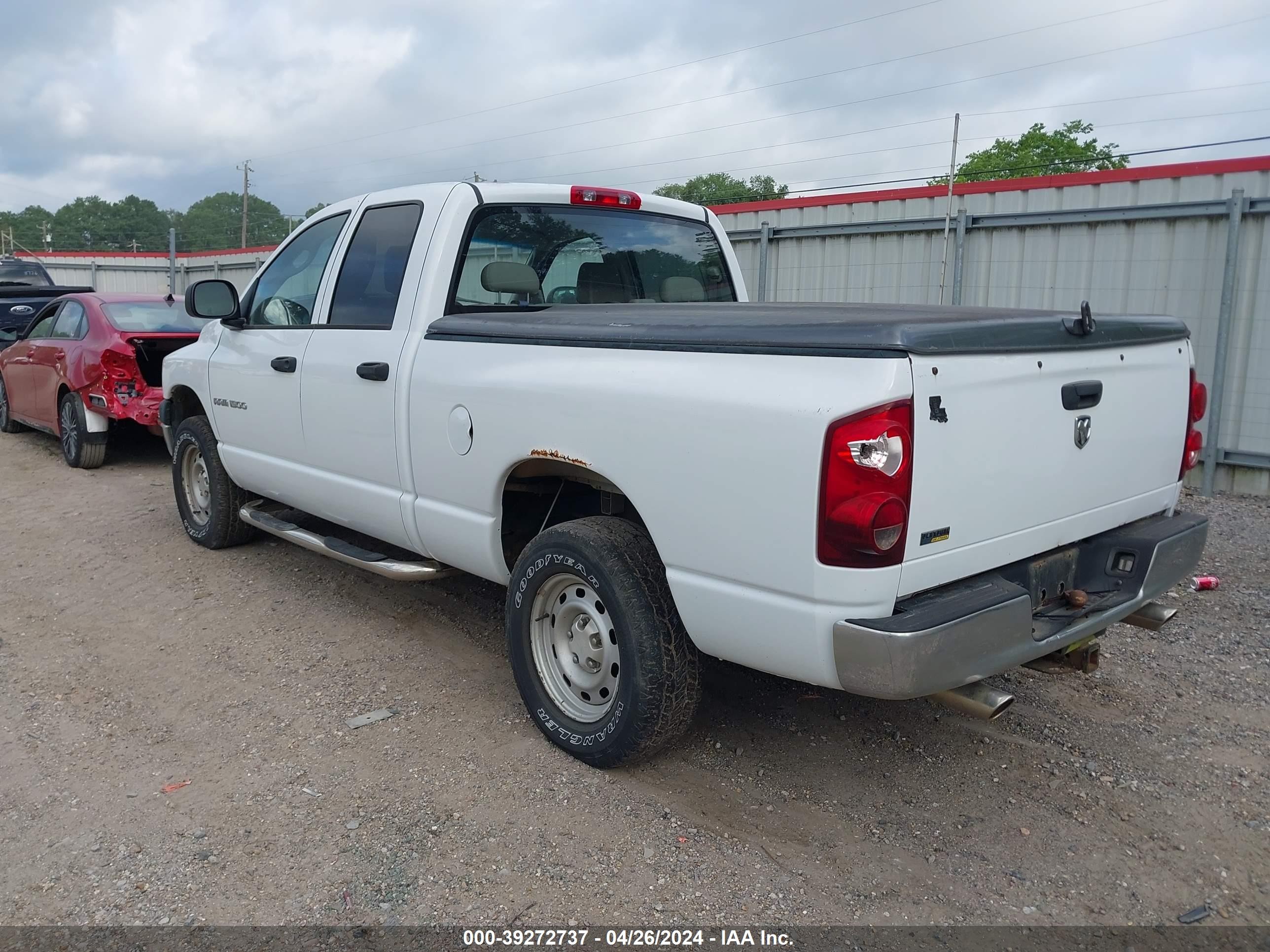 Photo 2 VIN: 1D7HA18P97S179439 - DODGE RAM 