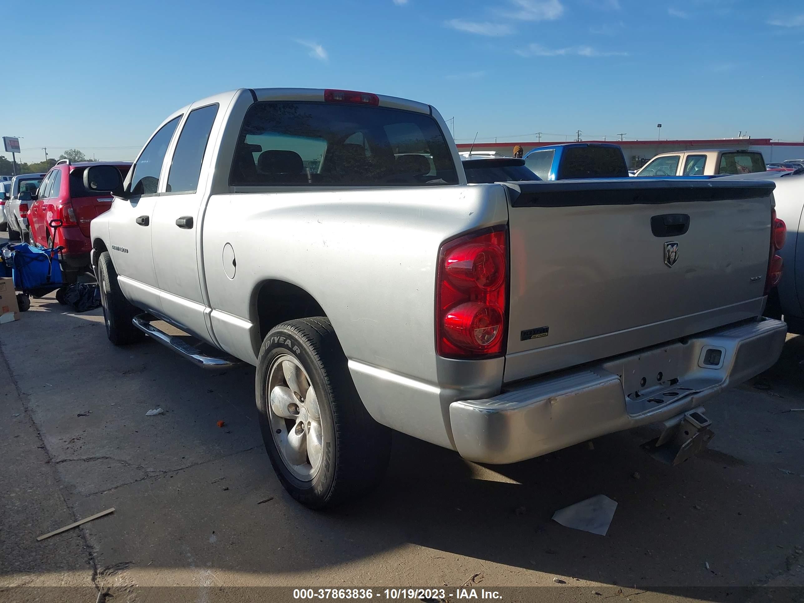 Photo 2 VIN: 1D7HA18PX7S106516 - DODGE RAM 