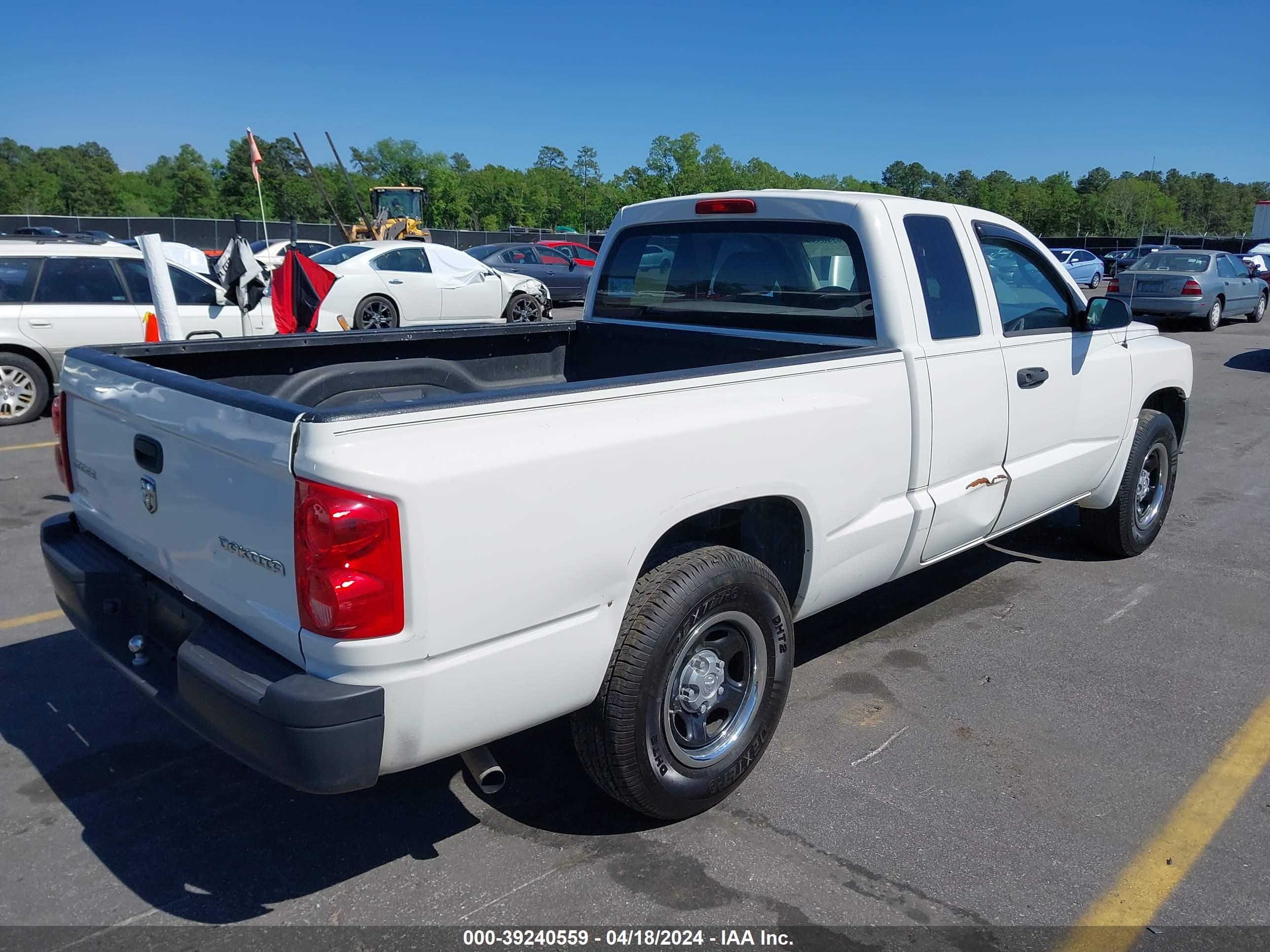 Photo 3 VIN: 1D7HE22K29S736427 - DODGE DAKOTA 