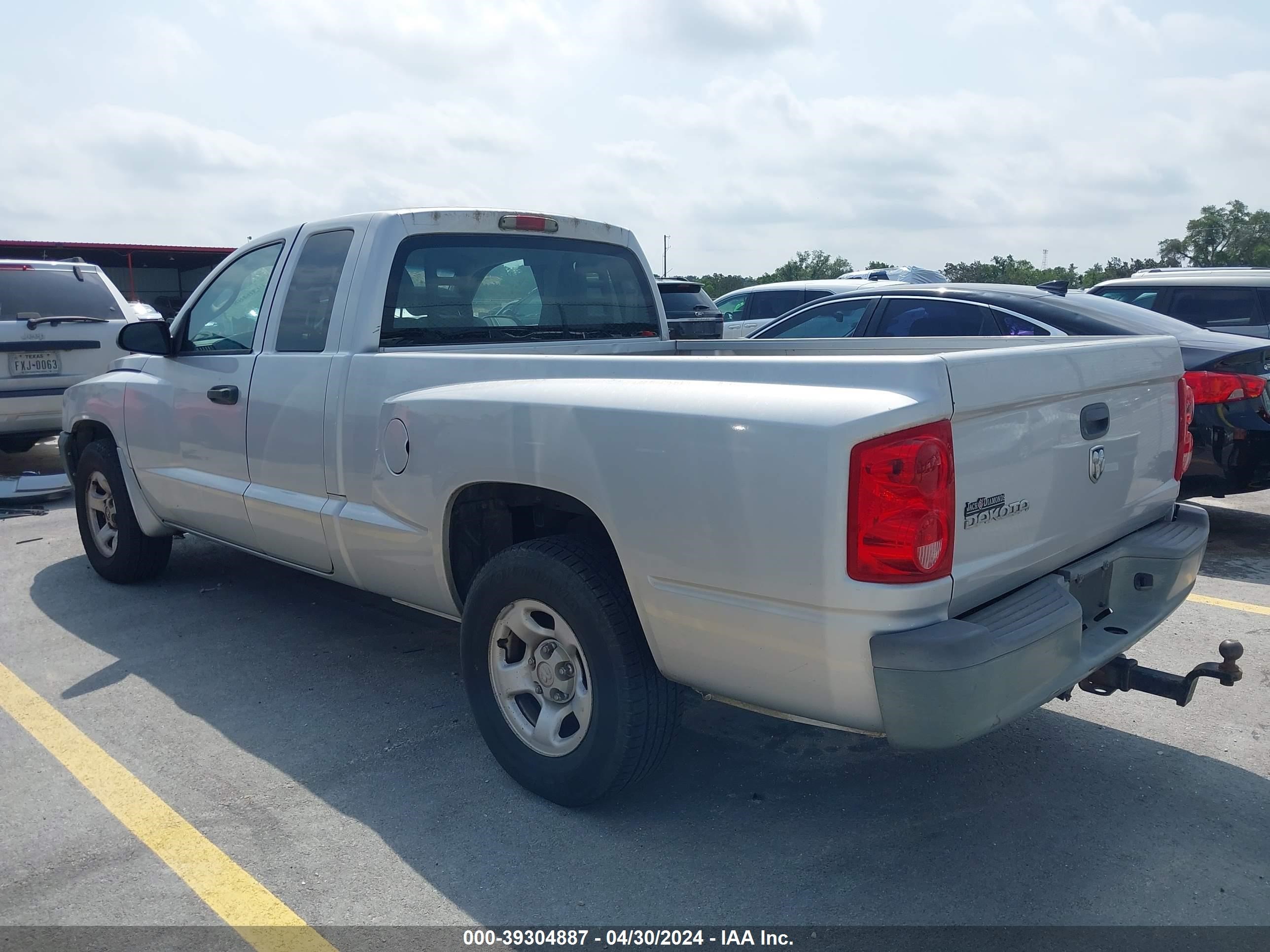 Photo 2 VIN: 1D7HE22K55S126869 - DODGE DAKOTA 