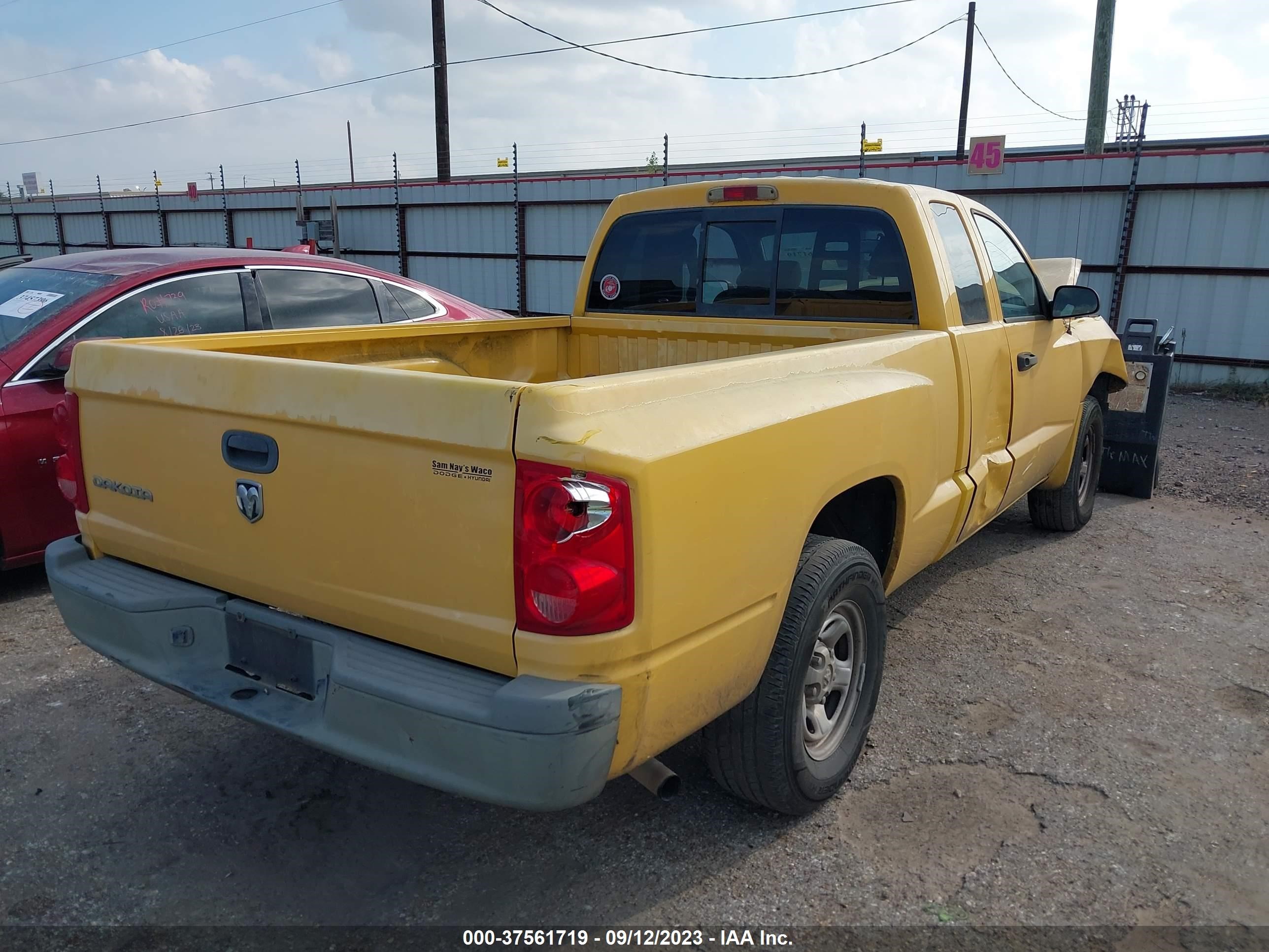 Photo 3 VIN: 1D7HE22KX6S632490 - DODGE DAKOTA 