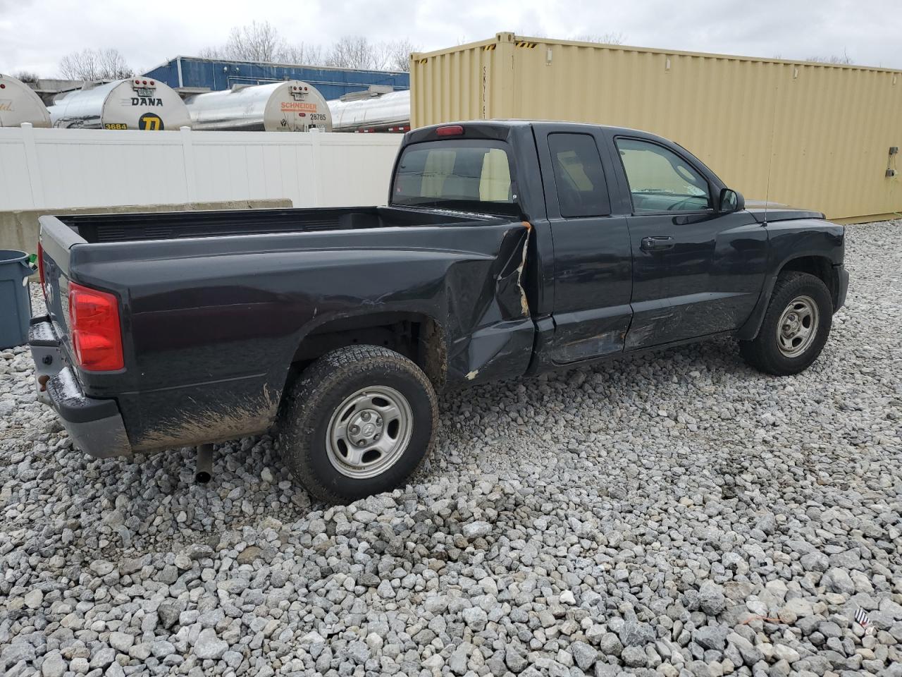 Photo 2 VIN: 1D7HE22KX8S560208 - DODGE DAKOTA 