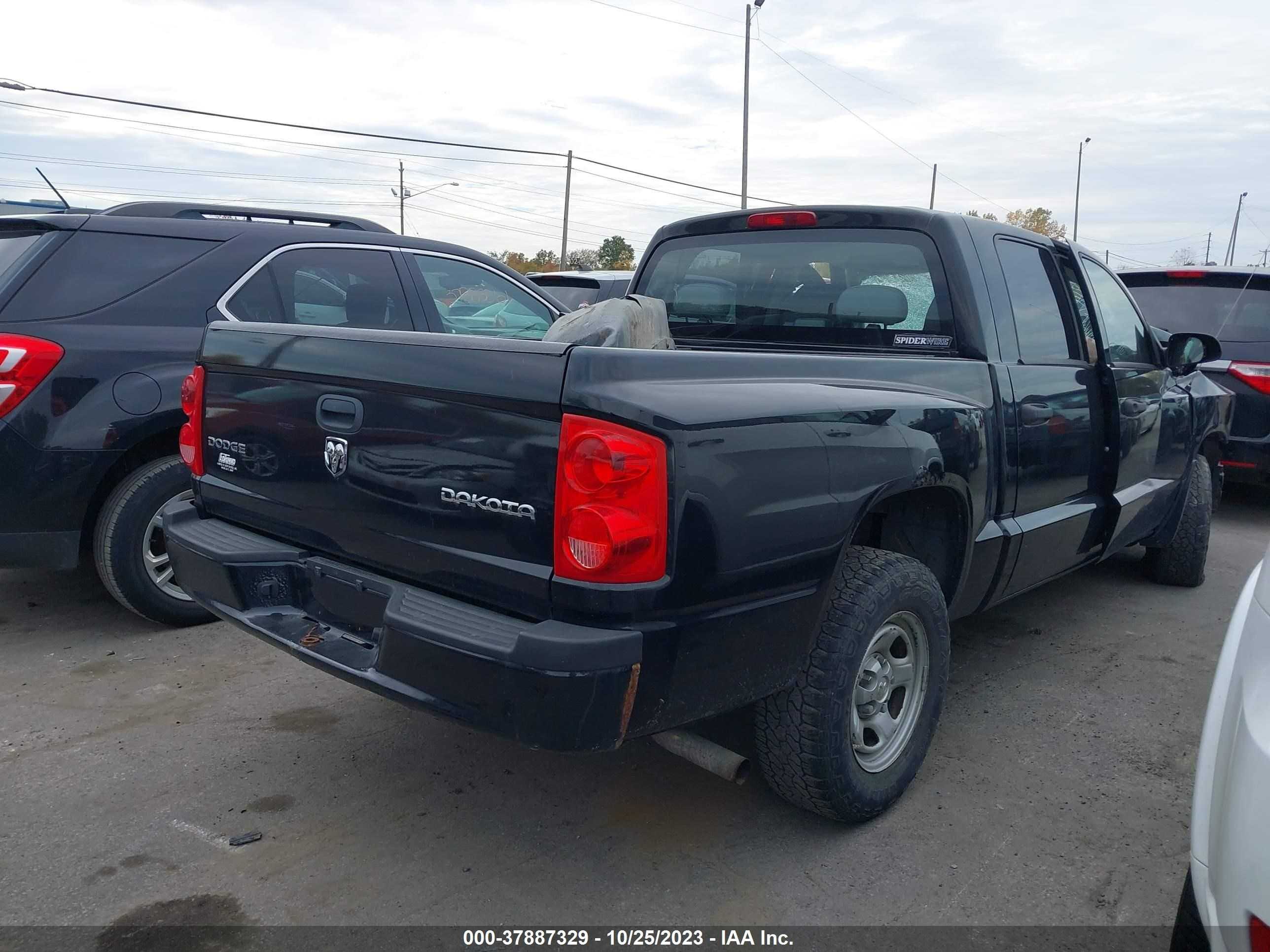 Photo 3 VIN: 1D7HE28K09S794429 - DODGE DAKOTA 