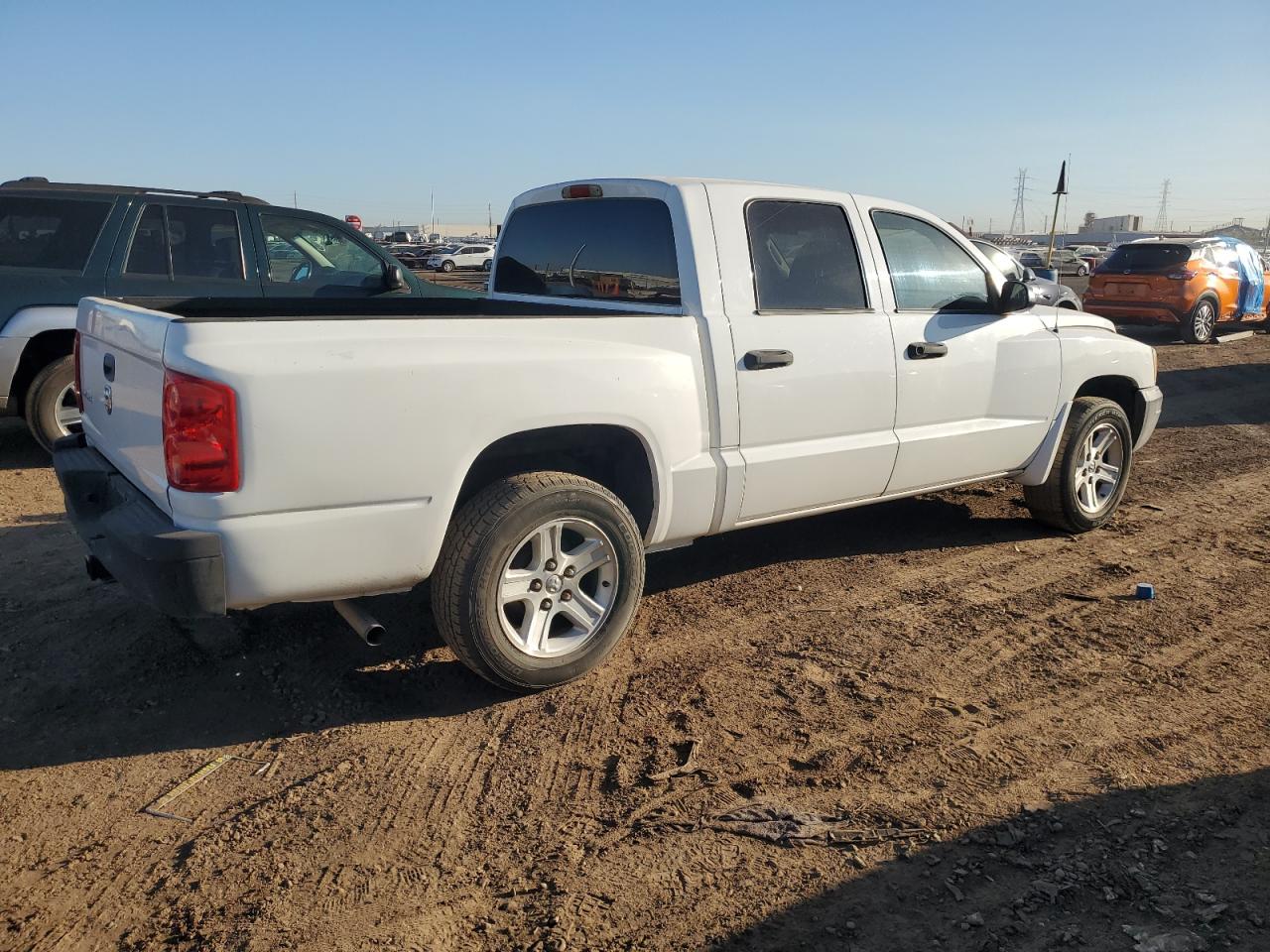 Photo 2 VIN: 1D7HE28K15S151100 - DODGE DAKOTA 