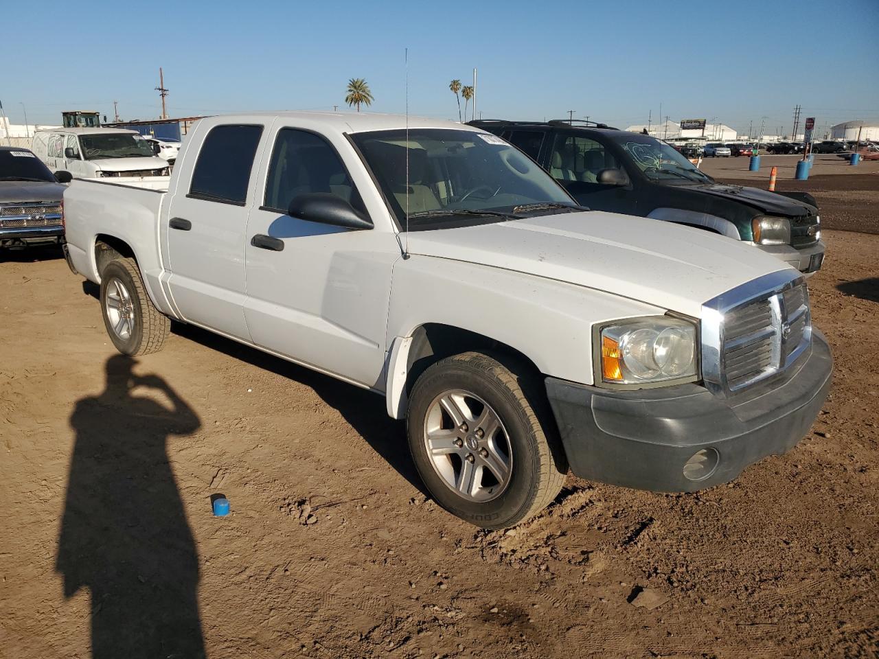 Photo 3 VIN: 1D7HE28K15S151100 - DODGE DAKOTA 