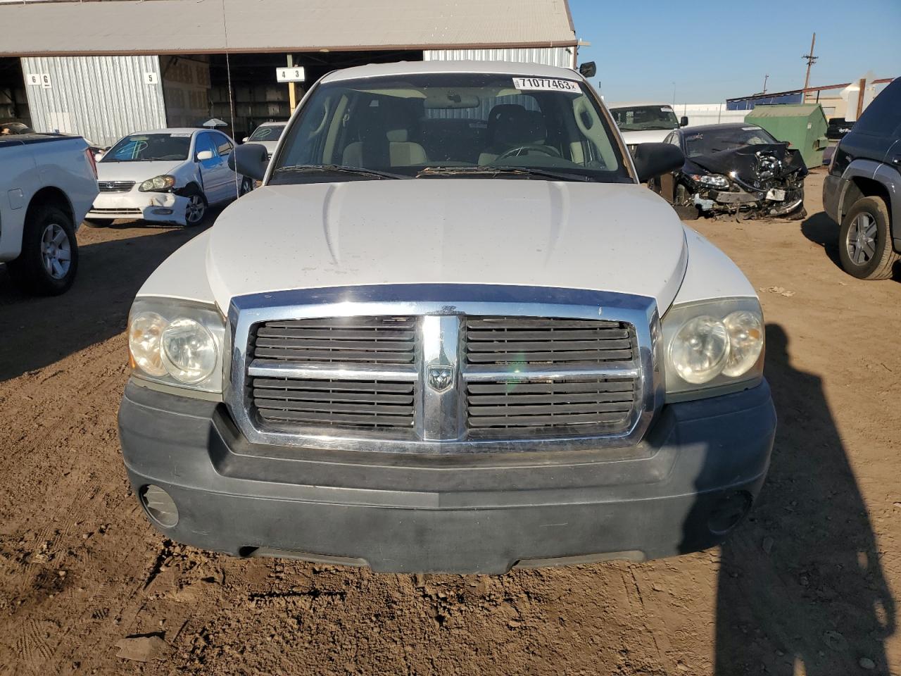 Photo 4 VIN: 1D7HE28K15S151100 - DODGE DAKOTA 