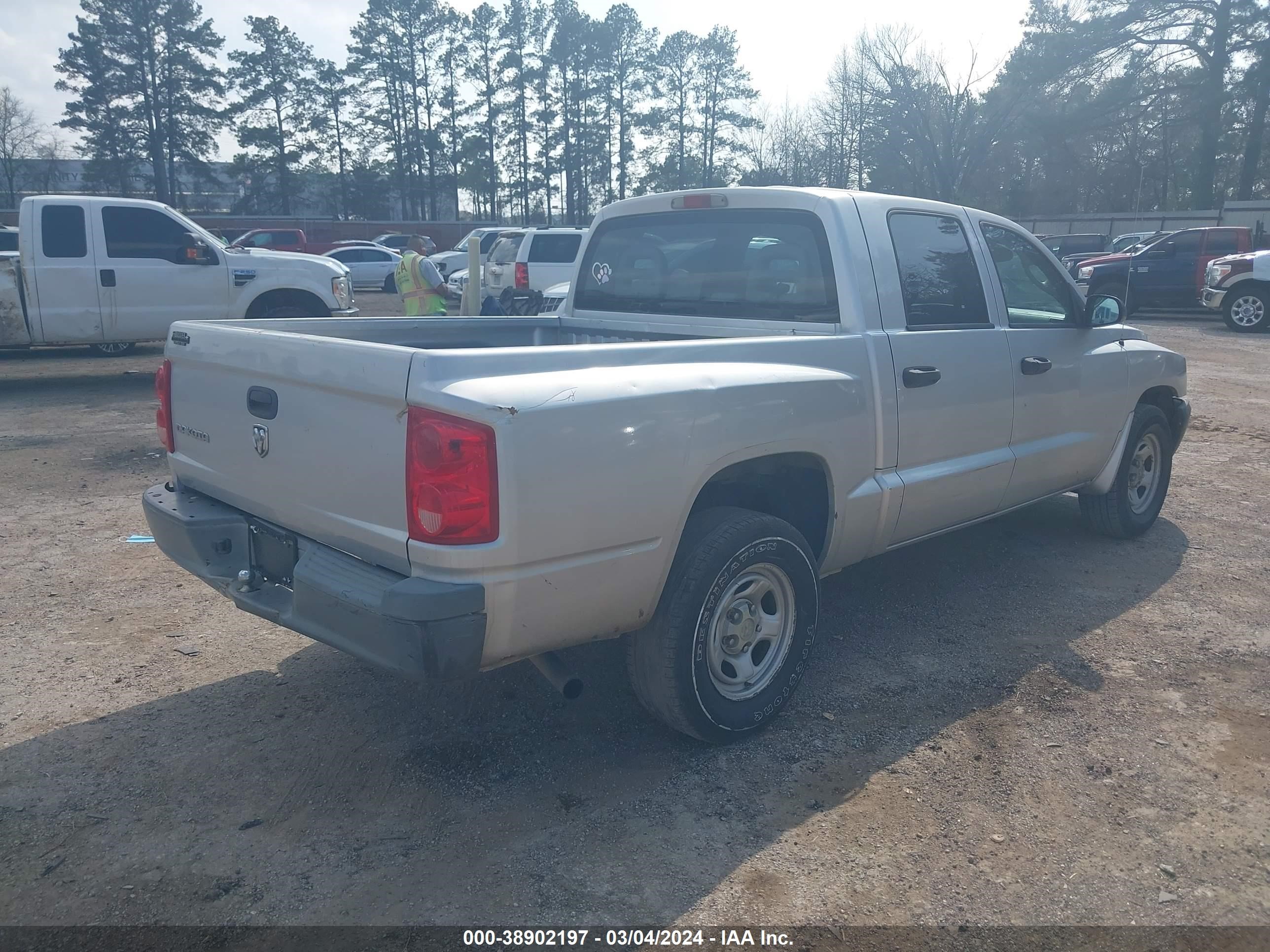 Photo 3 VIN: 1D7HE28K86S629725 - DODGE DAKOTA 