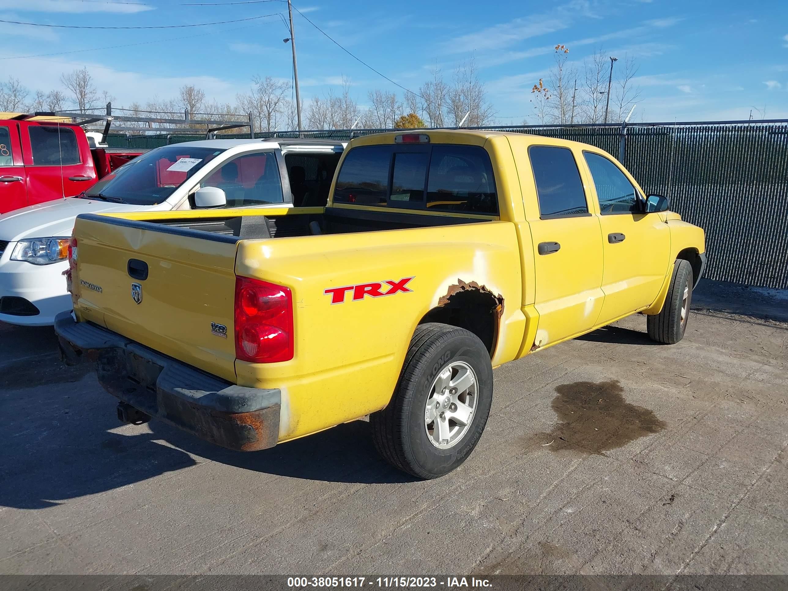 Photo 3 VIN: 1D7HE28N56S527471 - DODGE DAKOTA 