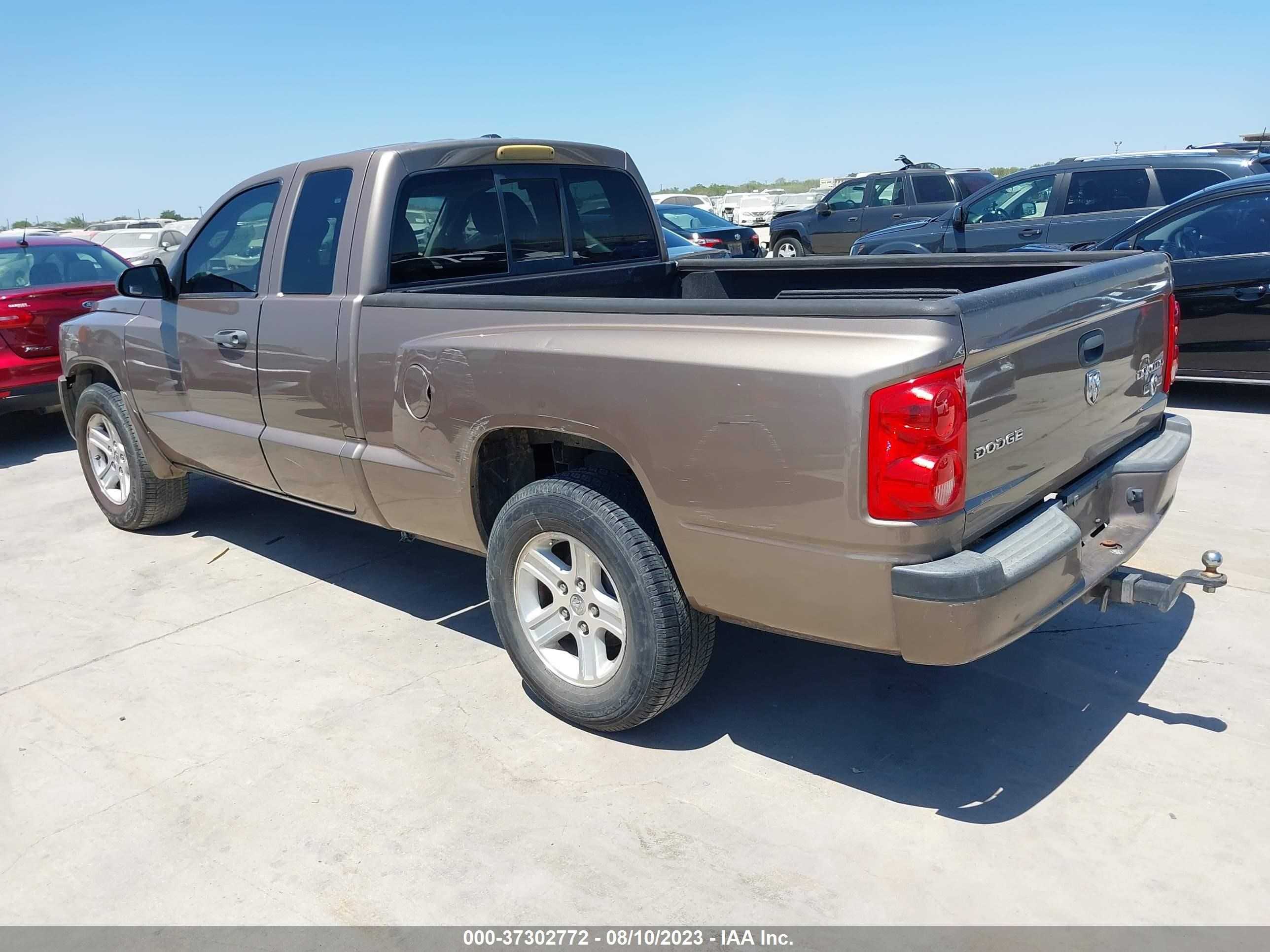 Photo 2 VIN: 1D7HE32K79S794376 - DODGE DAKOTA 