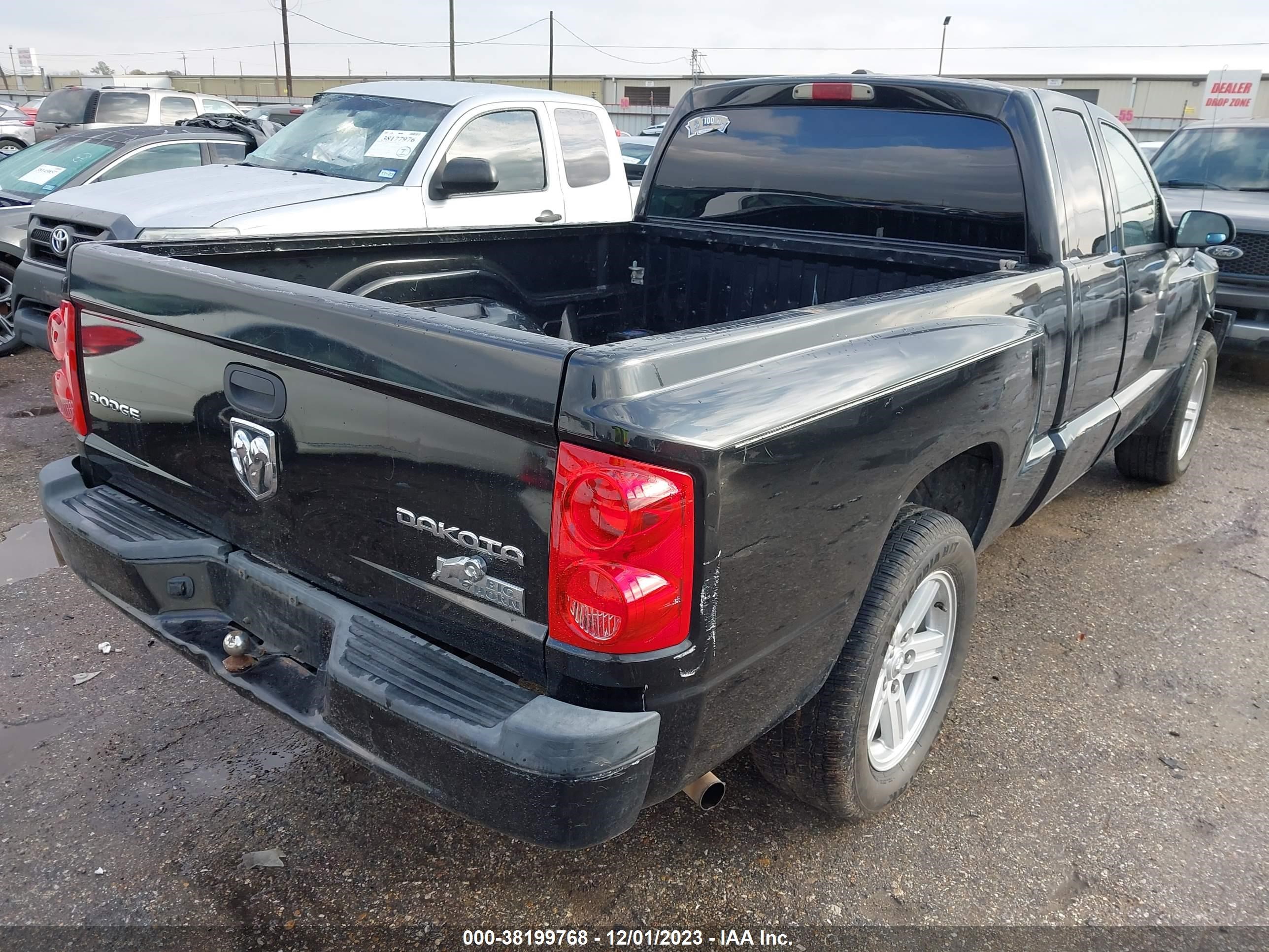 Photo 3 VIN: 1D7HE32K99S807502 - DODGE DAKOTA 