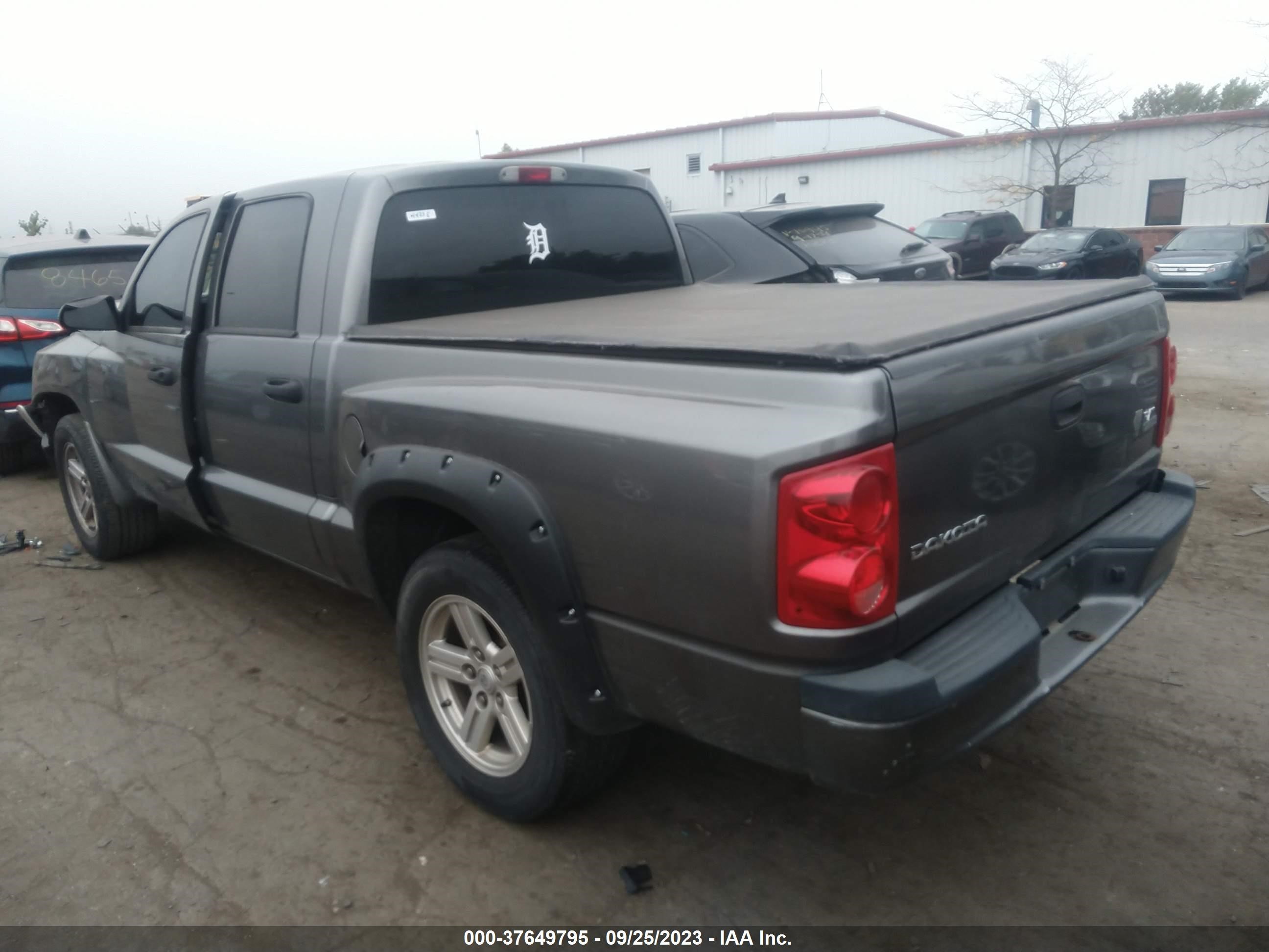 Photo 2 VIN: 1D7HE38K58S634423 - DODGE DAKOTA 