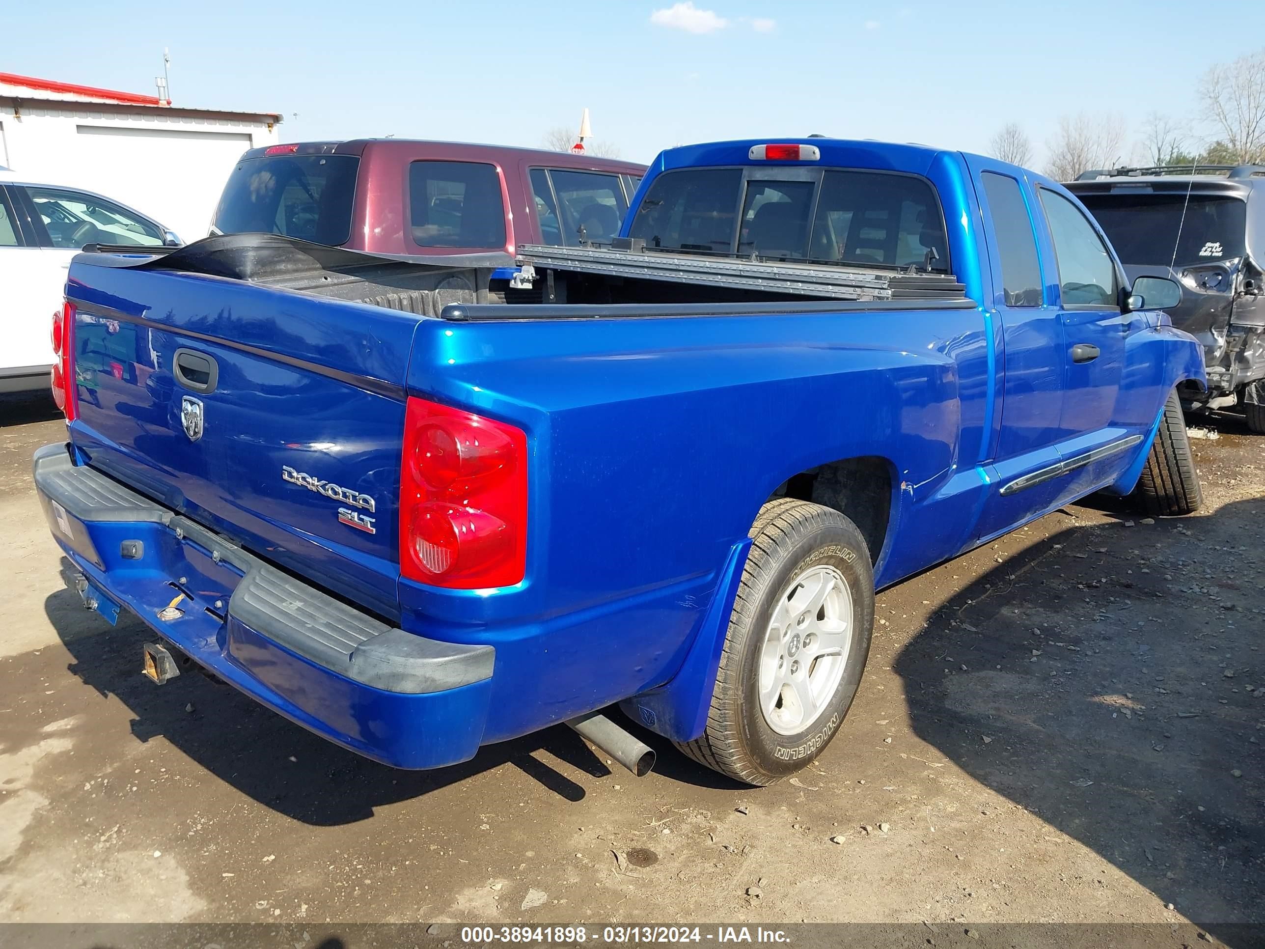 Photo 3 VIN: 1D7HE42K07S160099 - DODGE DAKOTA 