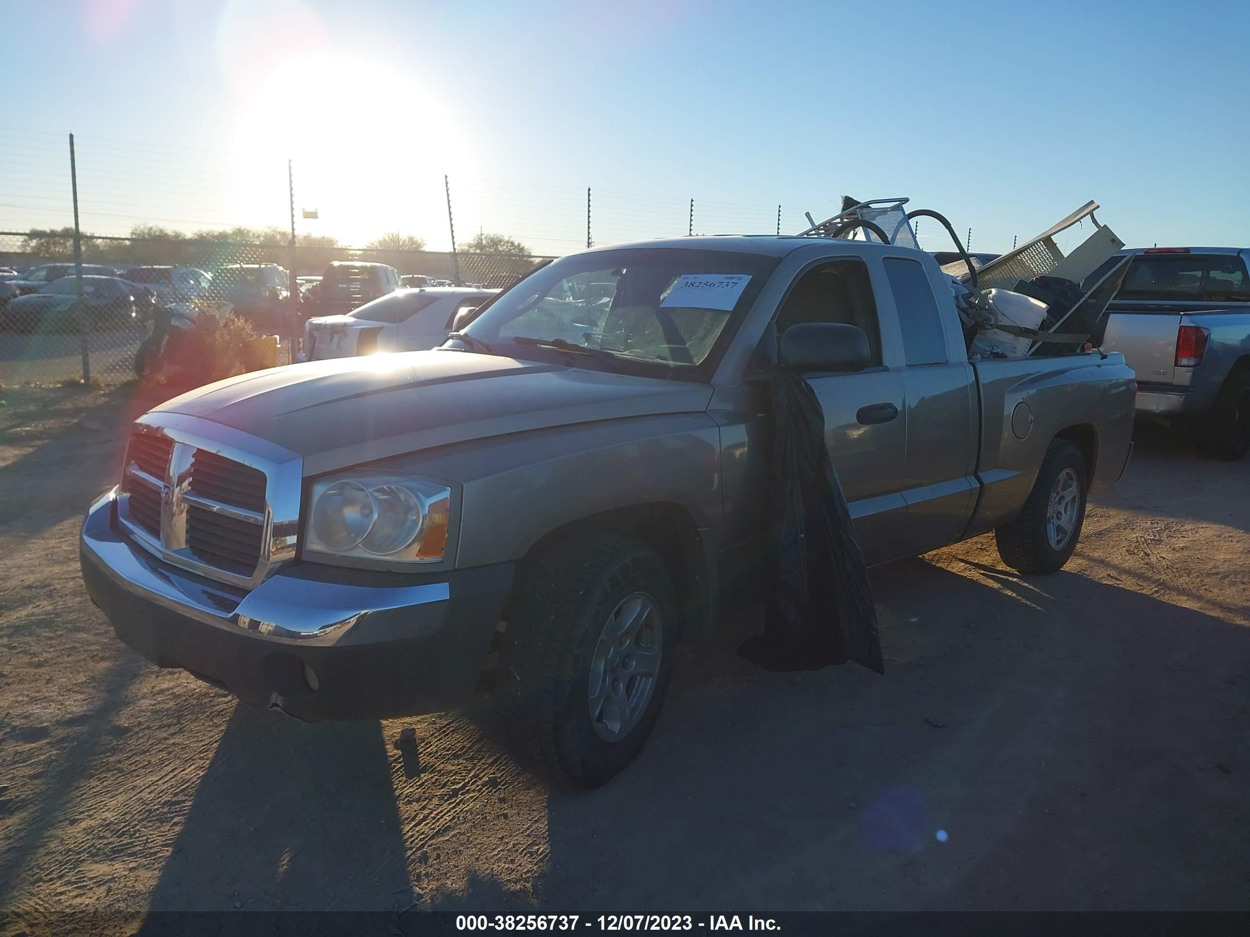 Photo 1 VIN: 1D7HE42K15S251055 - DODGE DAKOTA 