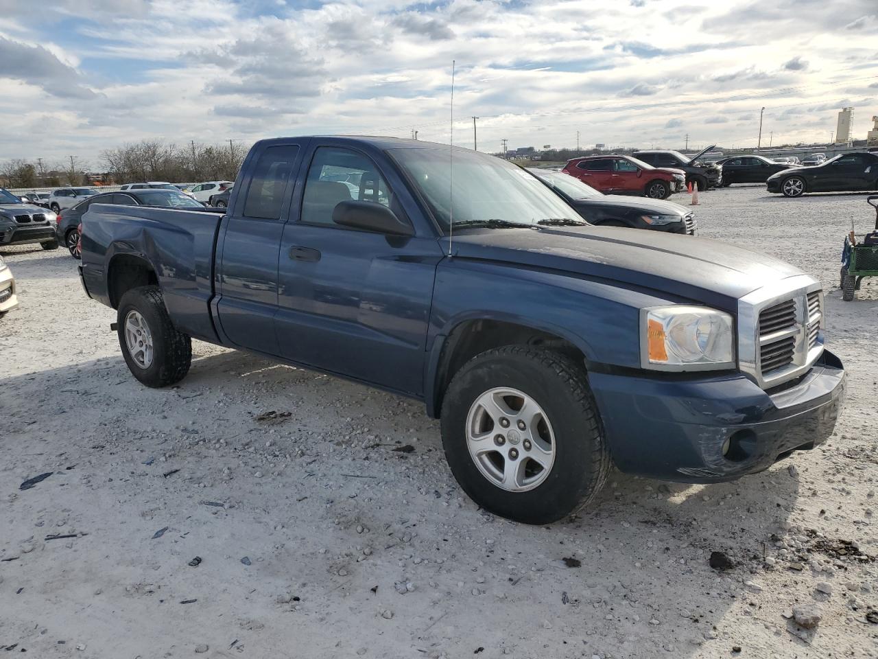 Photo 3 VIN: 1D7HE42KX6S629973 - DODGE DAKOTA 