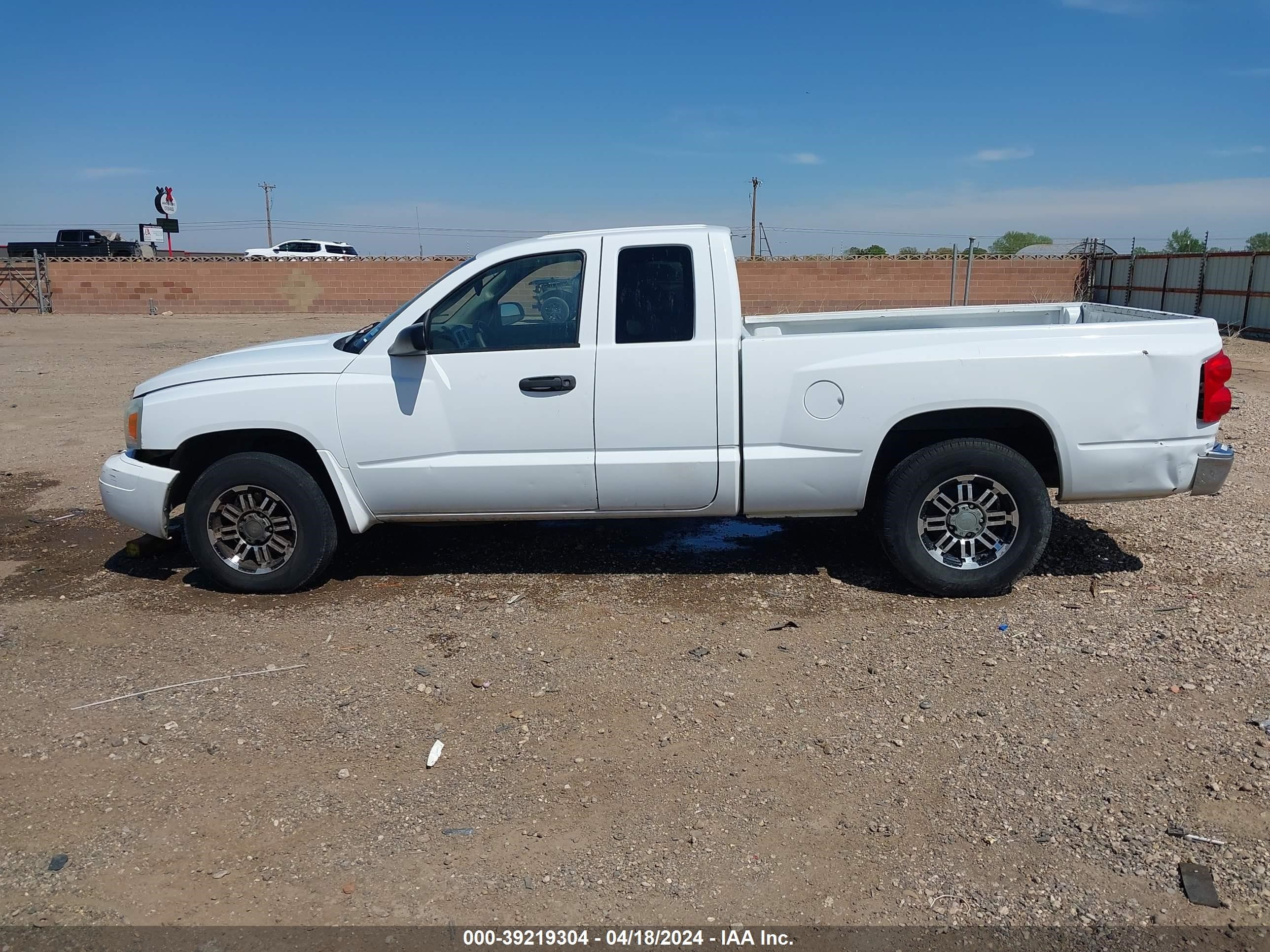 Photo 13 VIN: 1D7HE42N46S554603 - DODGE DAKOTA 