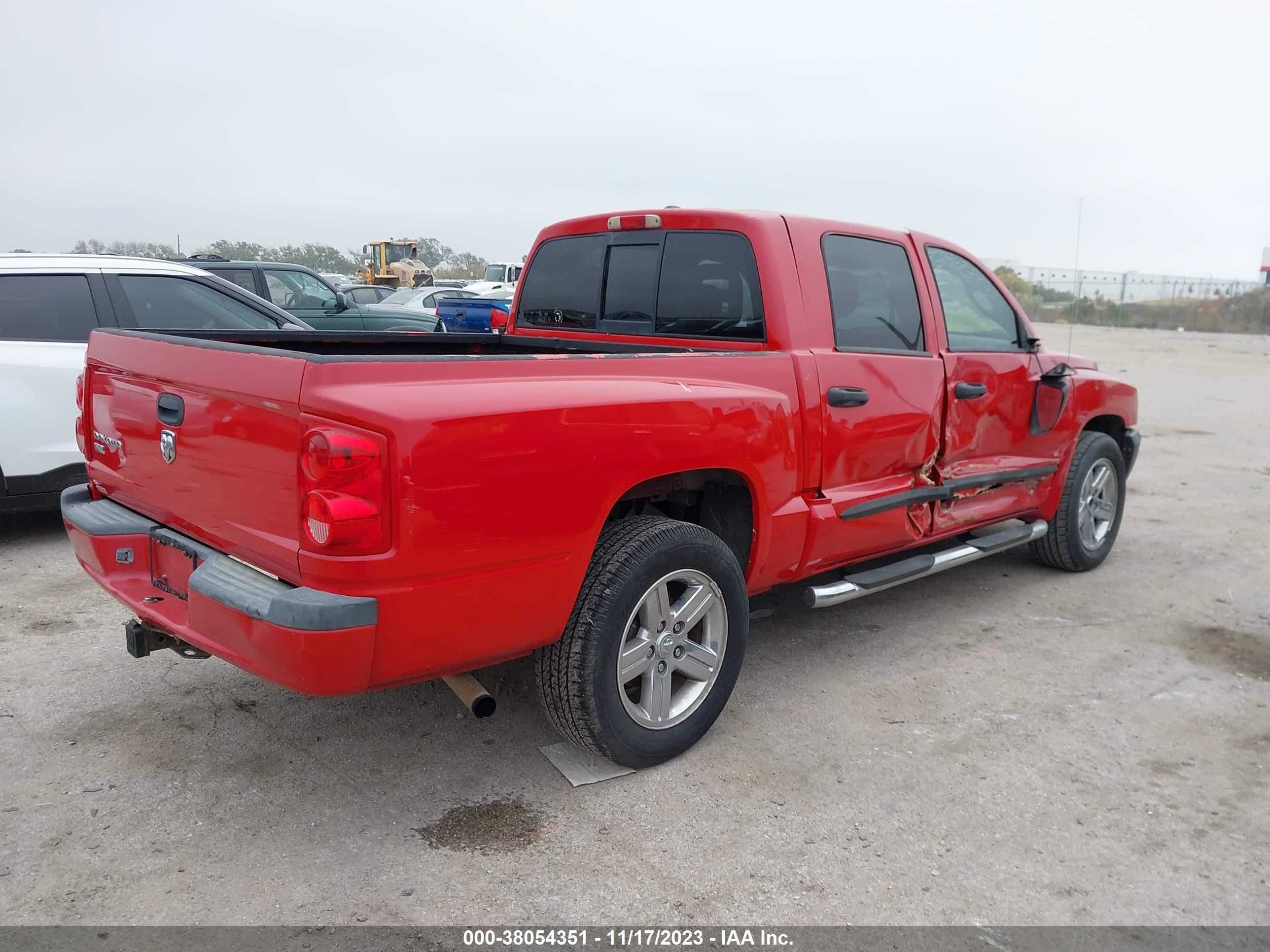 Photo 3 VIN: 1D7HE48K17S218311 - DODGE DAKOTA 