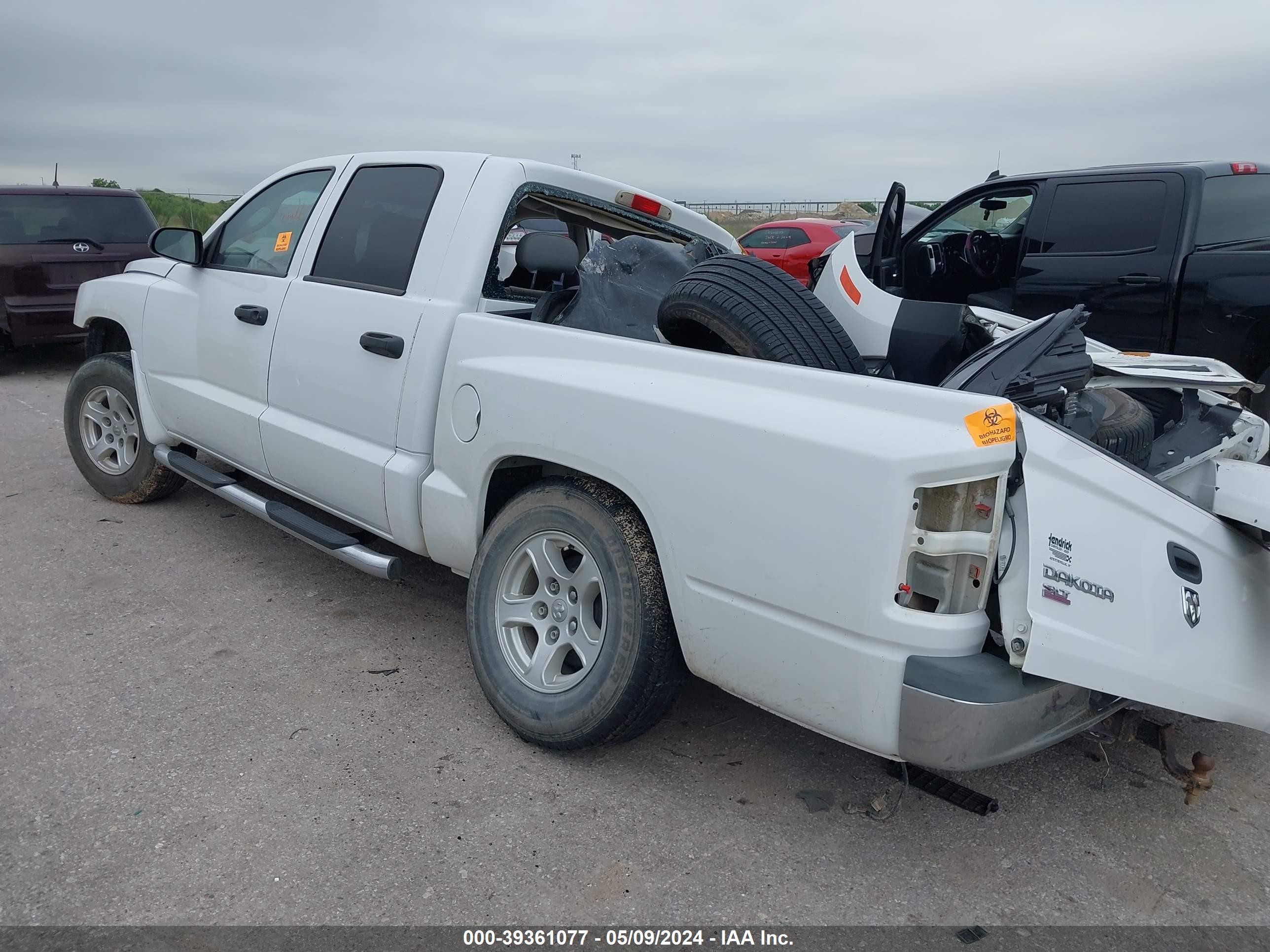 Photo 2 VIN: 1D7HE48K46S638417 - DODGE DAKOTA 