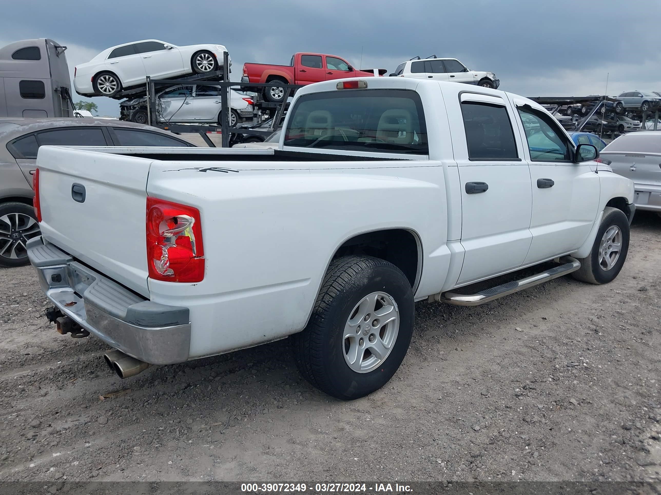 Photo 3 VIN: 1D7HE48N75S365563 - DODGE DAKOTA 