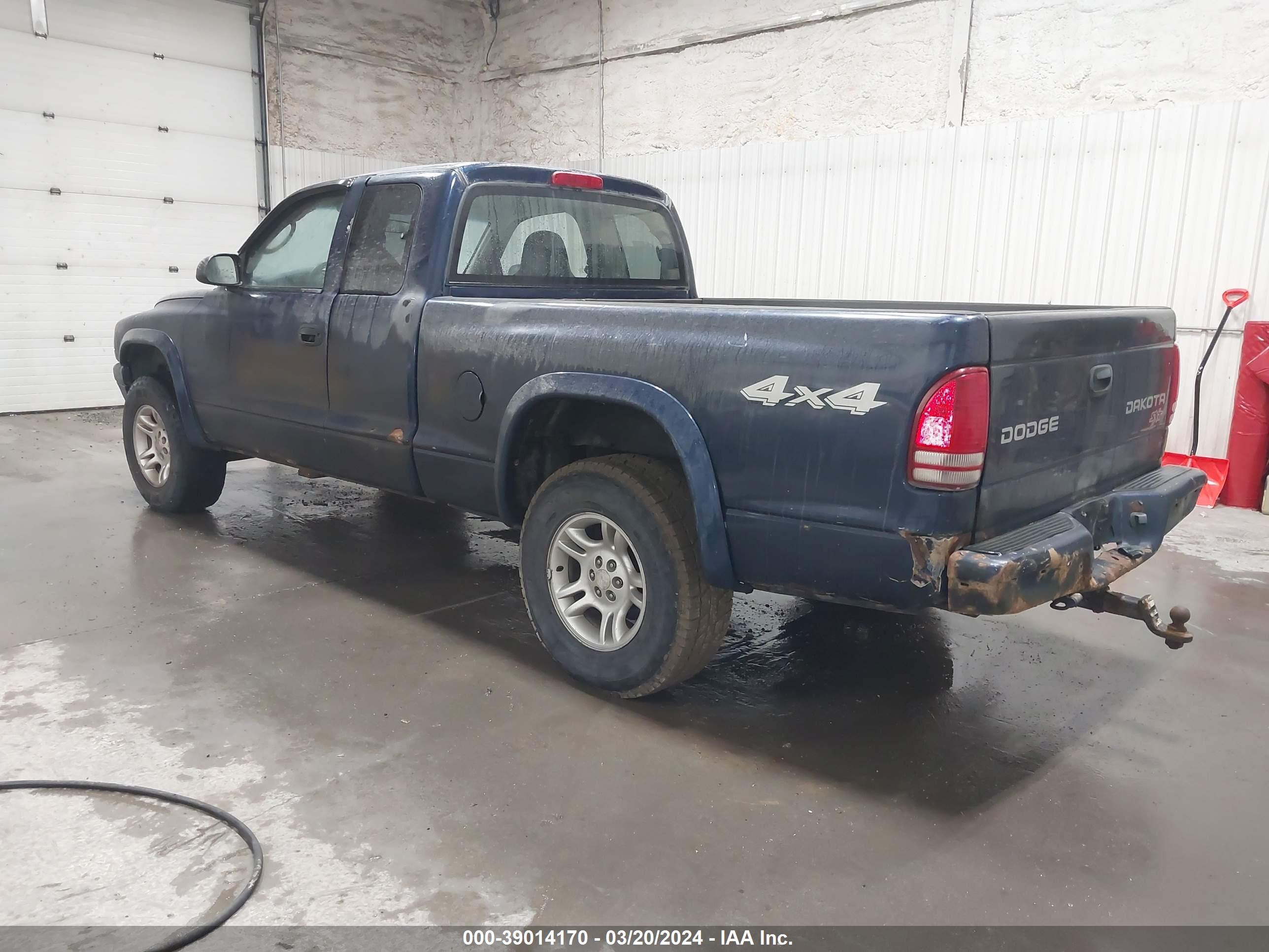 Photo 2 VIN: 1D7HG12X33S156031 - DODGE DAKOTA 