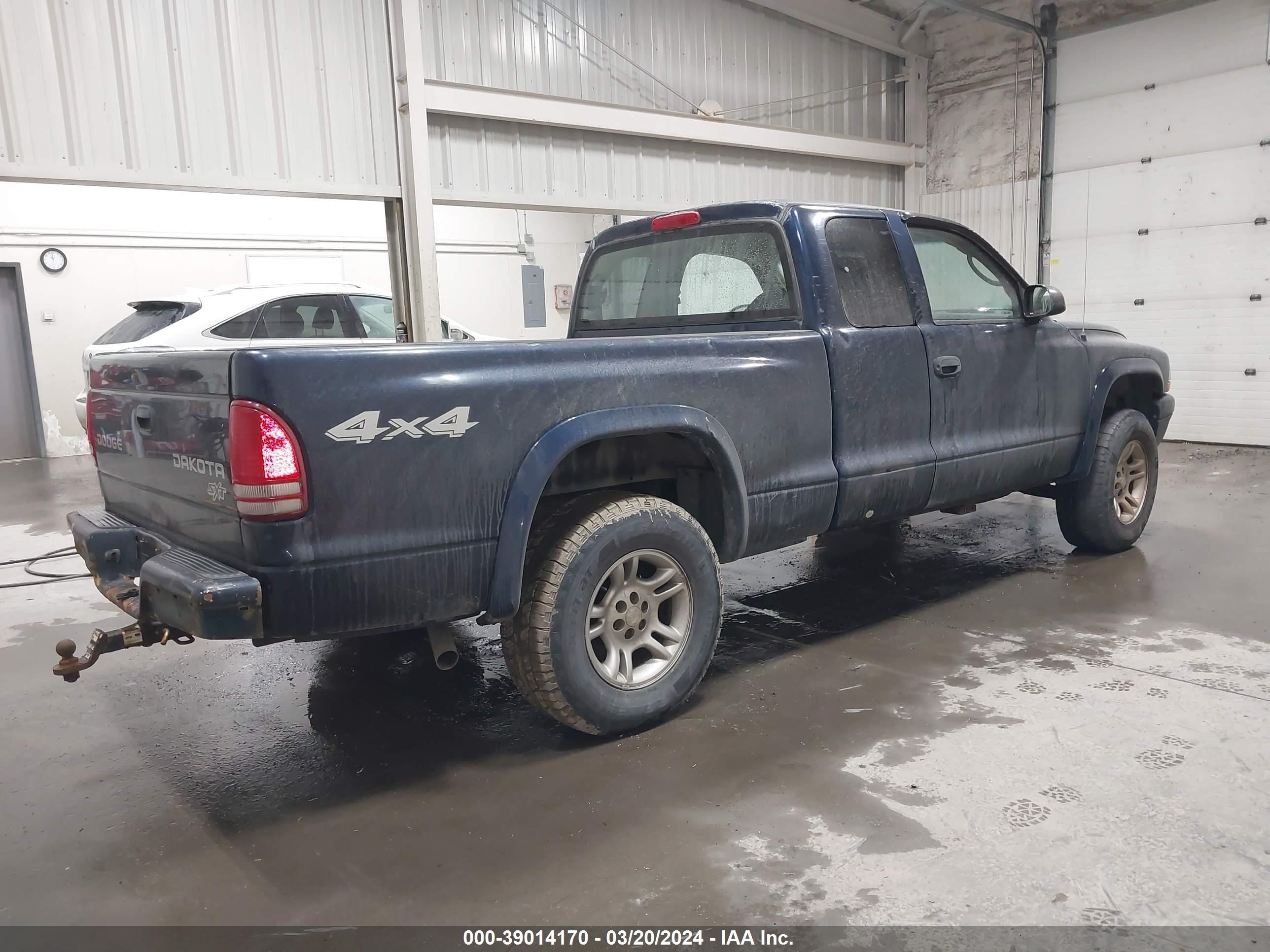 Photo 3 VIN: 1D7HG12X33S156031 - DODGE DAKOTA 