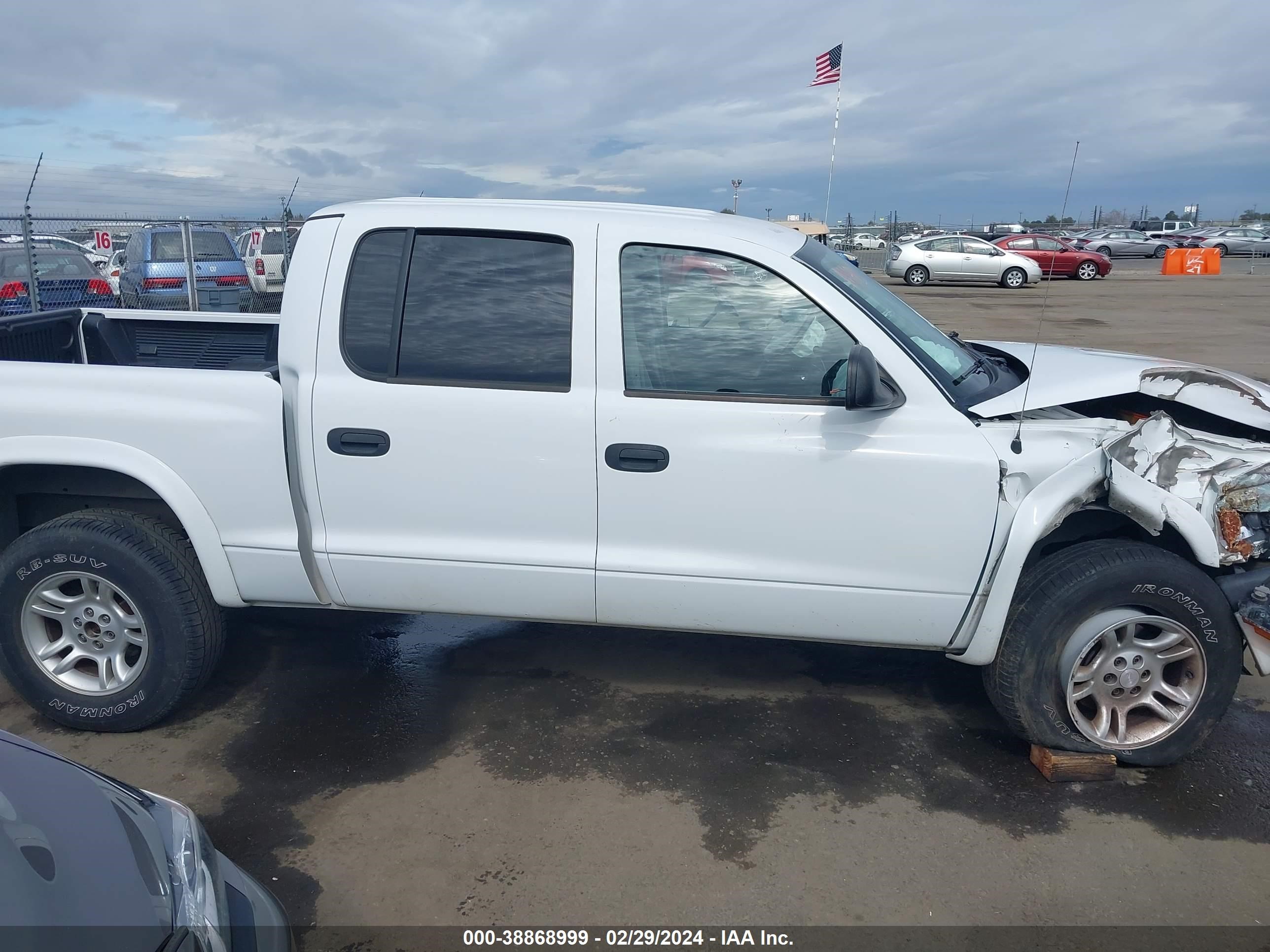 Photo 12 VIN: 1D7HG38K54S659570 - DODGE DAKOTA 