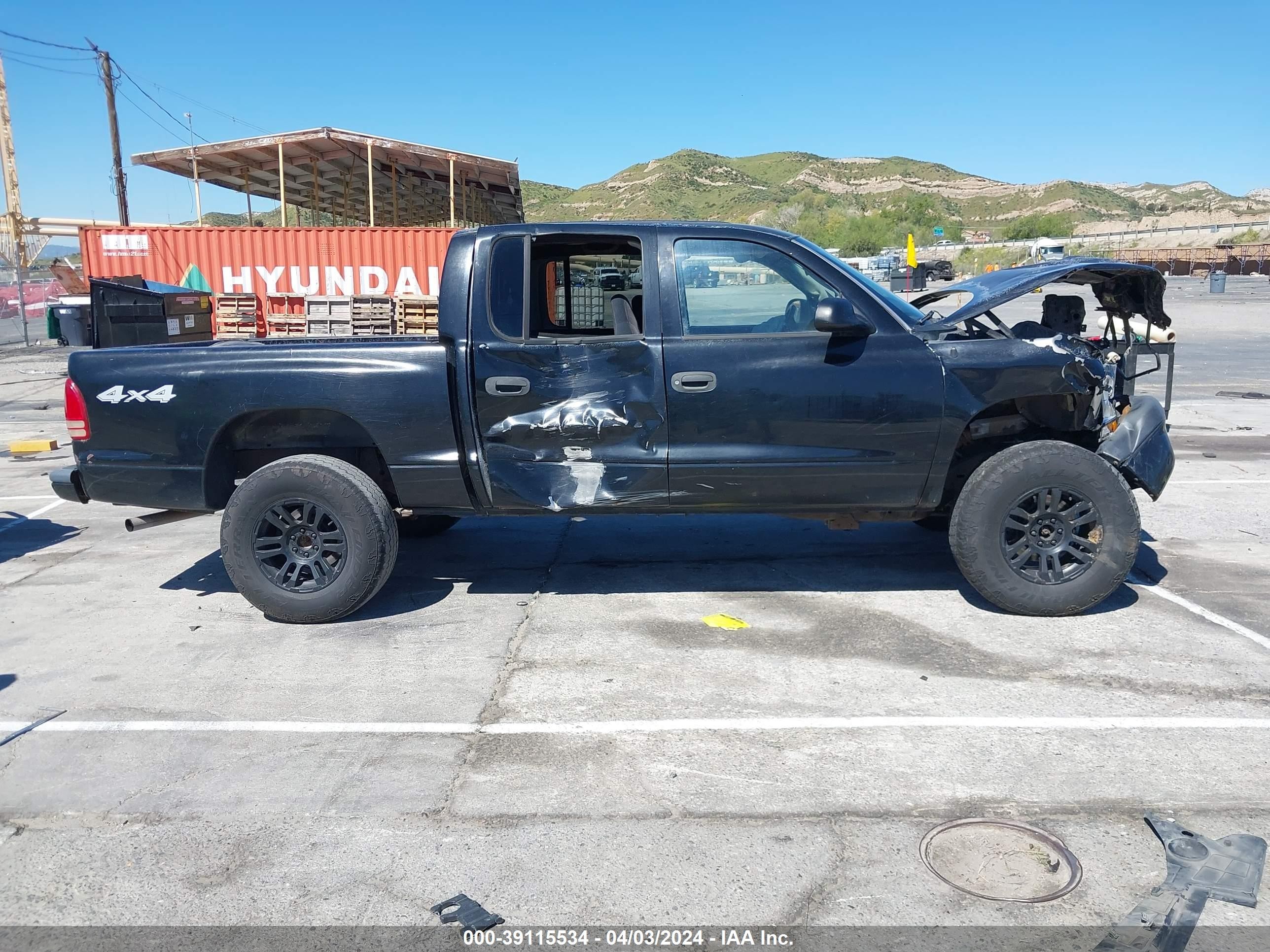 Photo 12 VIN: 1D7HG38K64S732347 - DODGE DAKOTA 