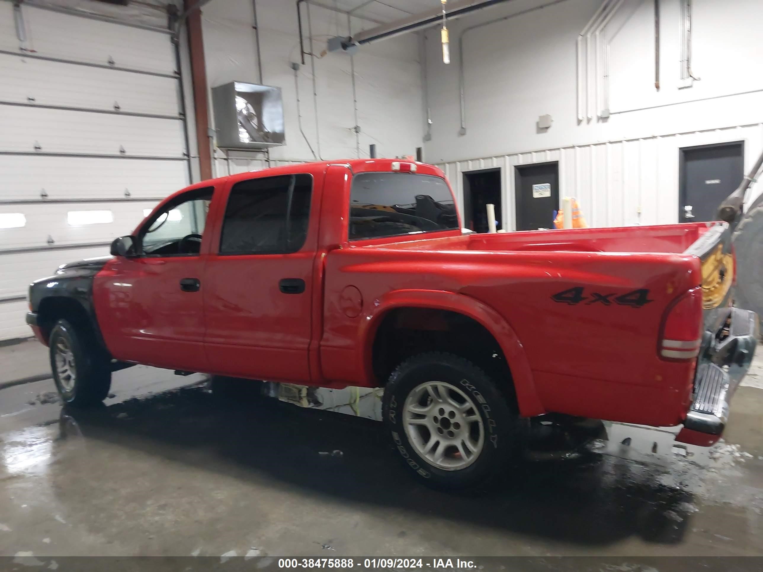 Photo 14 VIN: 1D7HG38K94S686819 - DODGE DAKOTA 