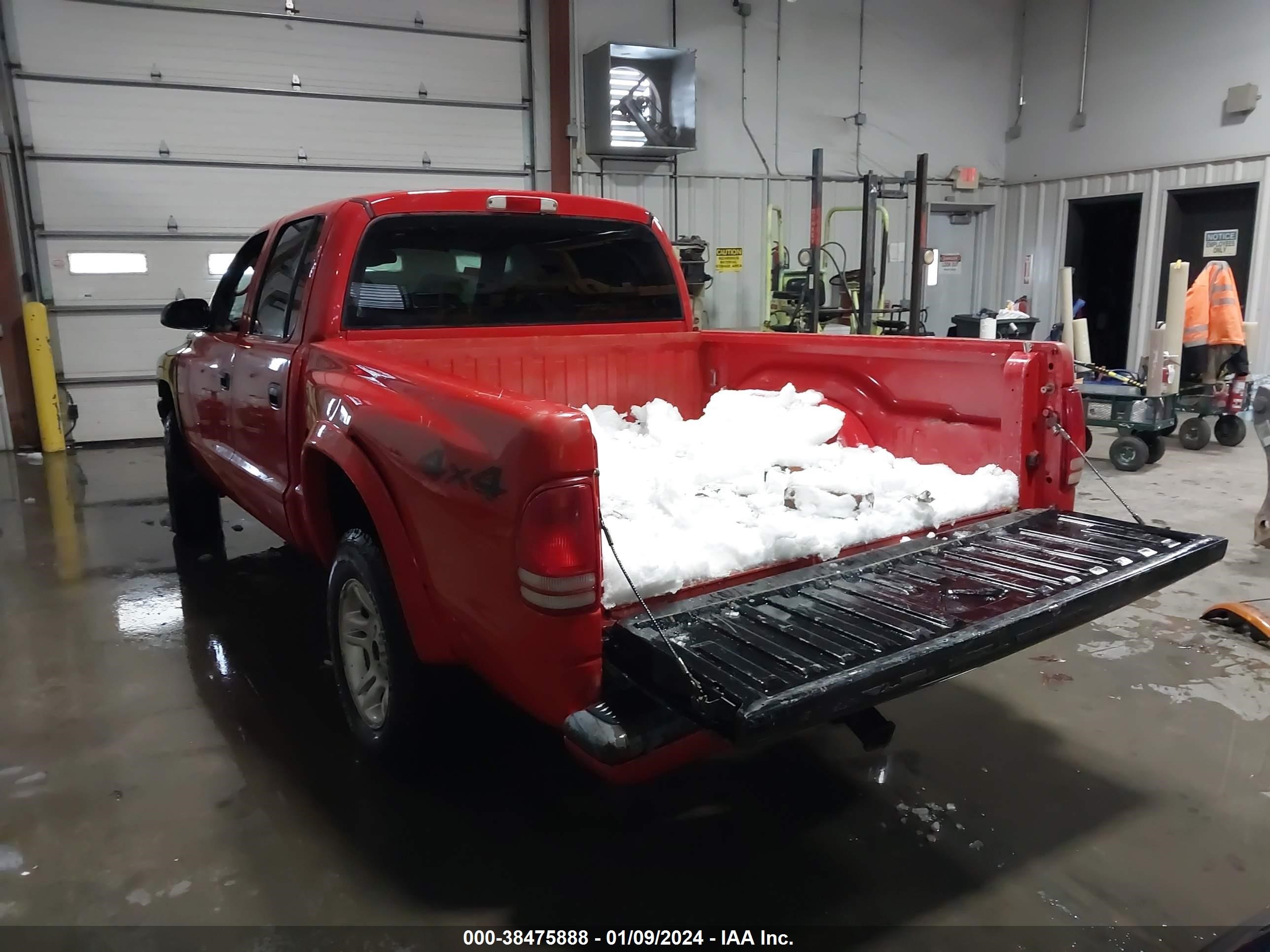 Photo 2 VIN: 1D7HG38K94S686819 - DODGE DAKOTA 