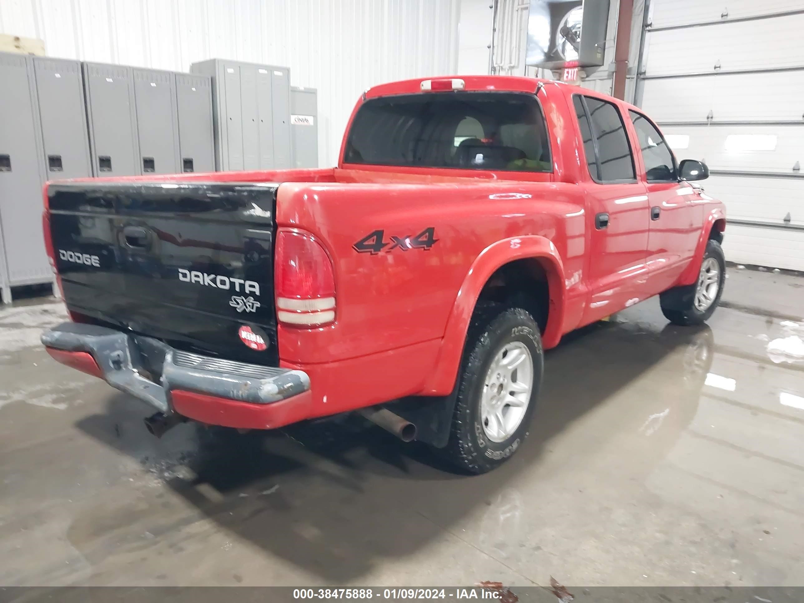 Photo 3 VIN: 1D7HG38K94S686819 - DODGE DAKOTA 