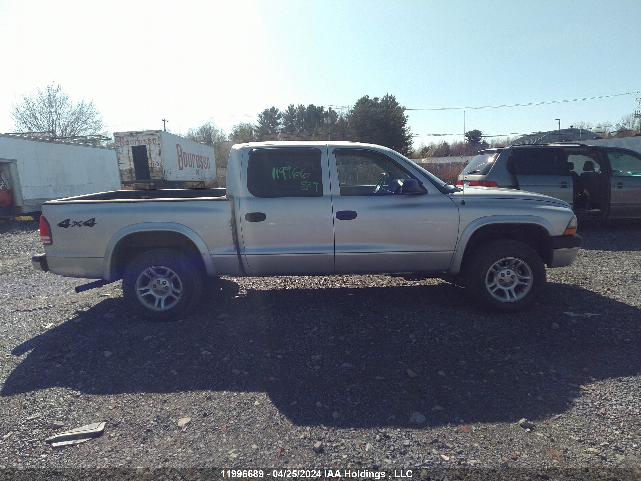 Photo 13 VIN: 1D7HG38N04S665951 - DODGE DAKOTA 