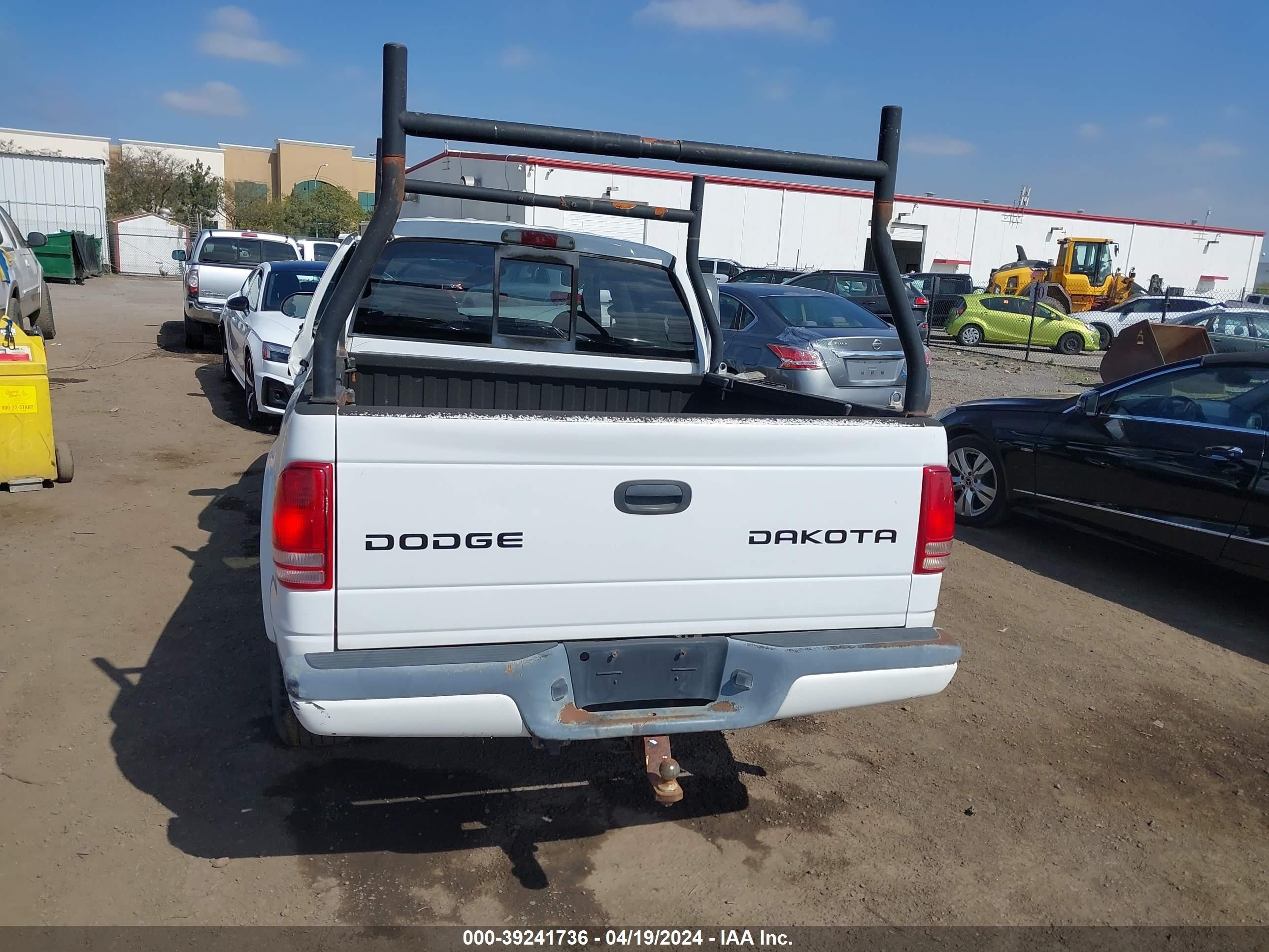 Photo 15 VIN: 1D7HG38N34S525201 - DODGE DAKOTA 