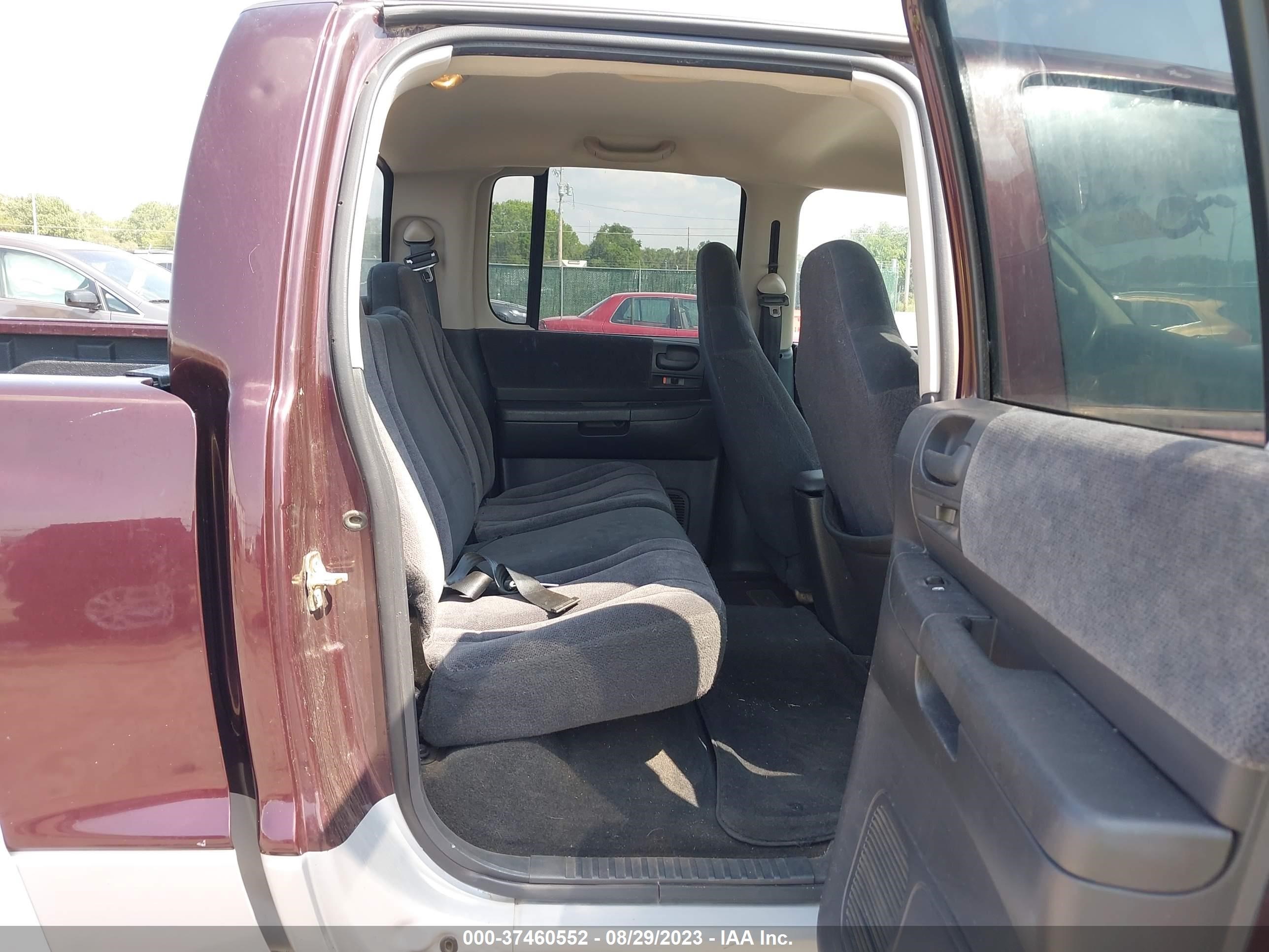 Photo 7 VIN: 1D7HG48N24S588893 - DODGE DAKOTA 