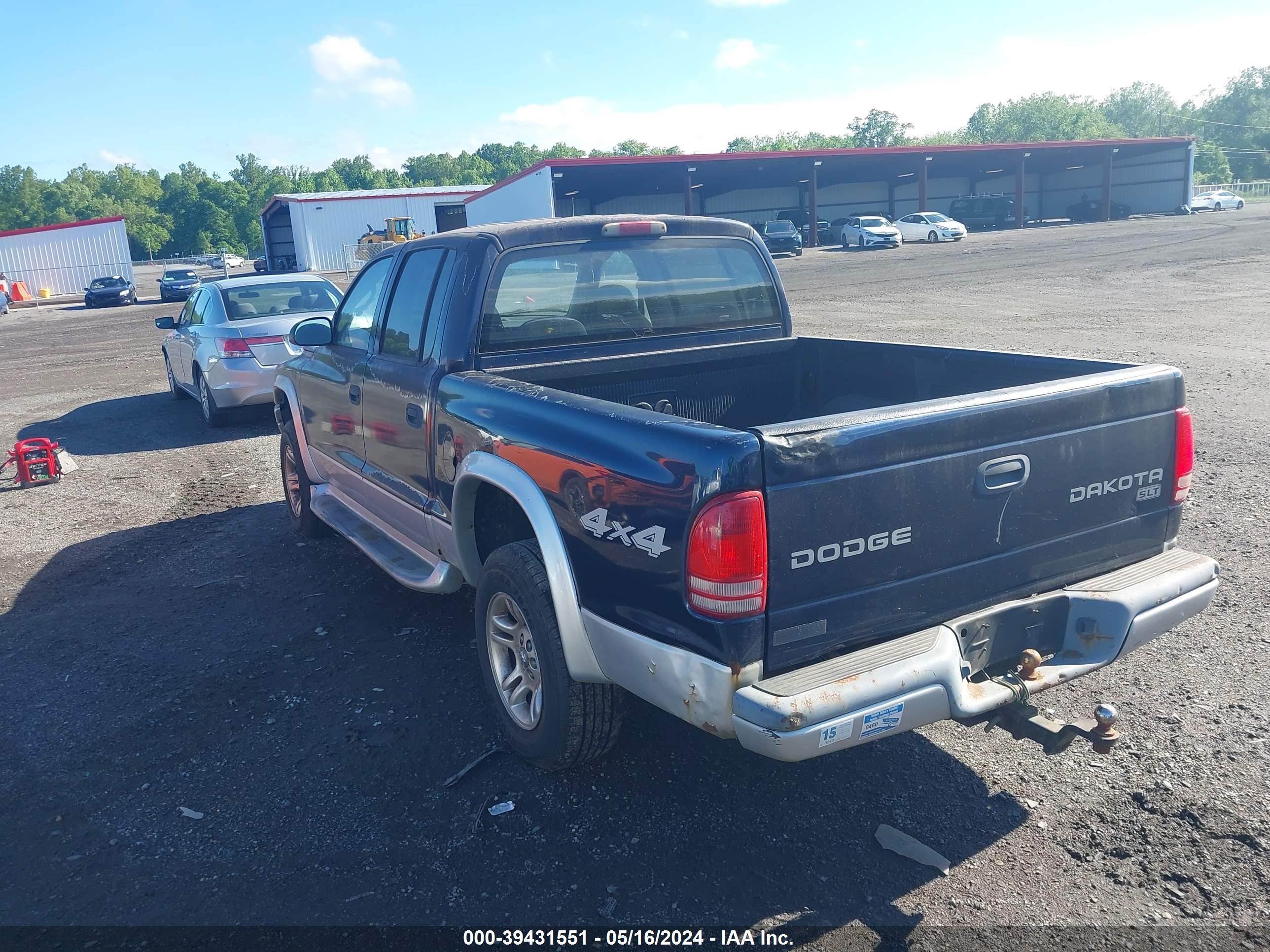 Photo 2 VIN: 1D7HG48N83S324883 - DODGE DAKOTA 